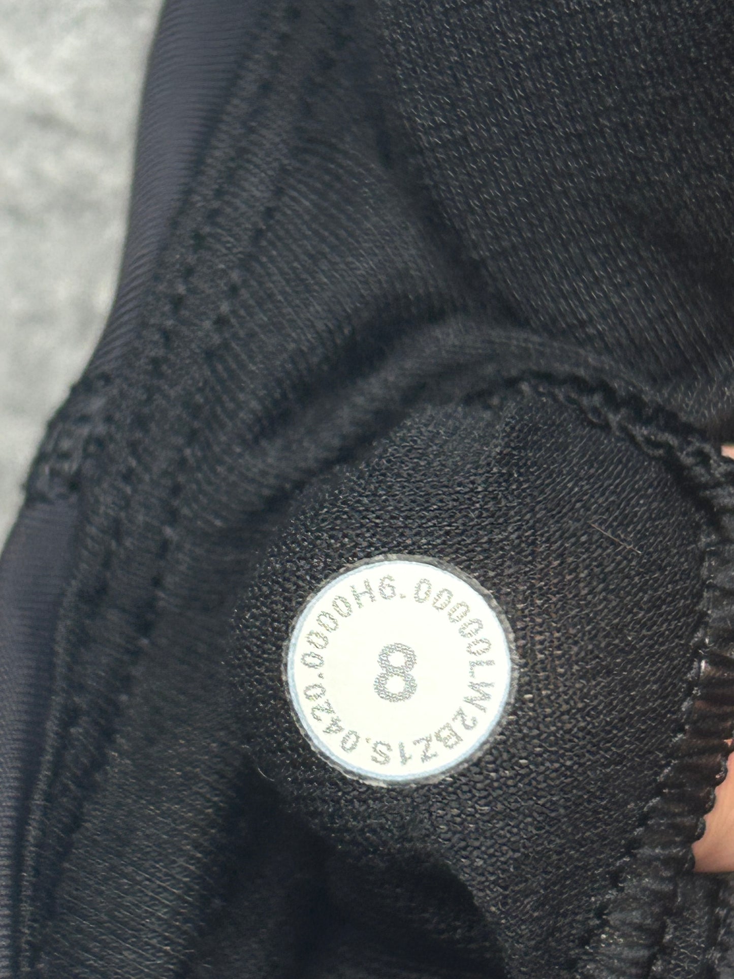Lululemon Energy Bra High Neck Long Line Tough Size 8 Black
