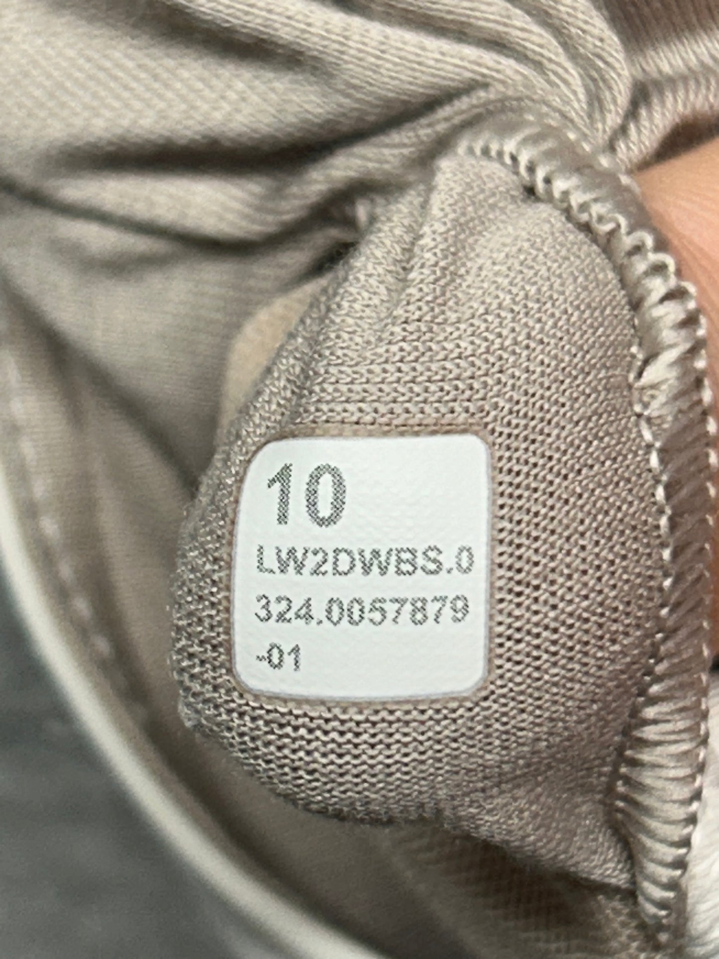 Lululemon Envital Bra Medium Support, D/DD Cup Size 10 White