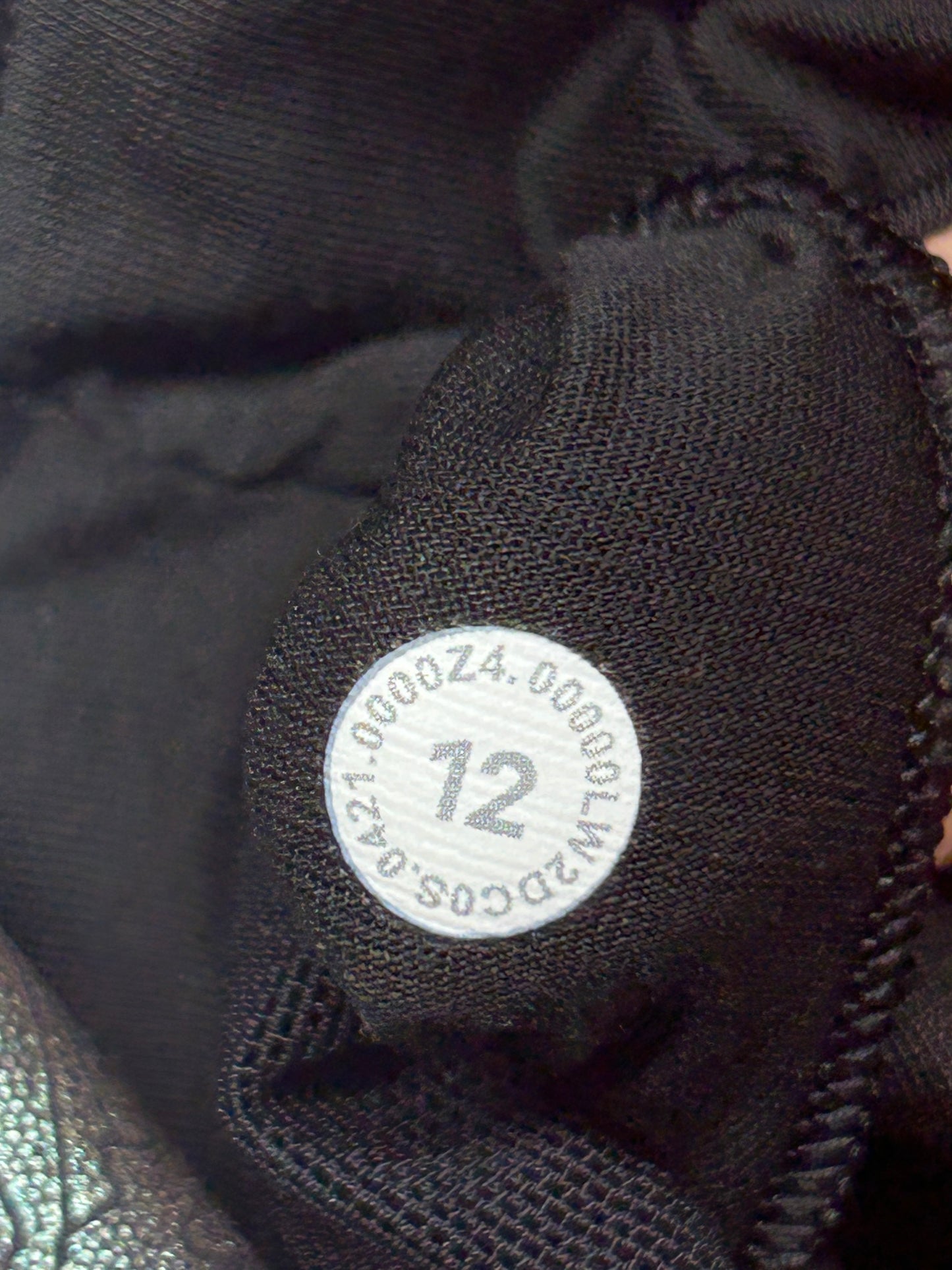Lululemon Wunder Train Longline Bra Medium Support, C/D Cup Size 12 Logo Flourish Black Iridescent Foil