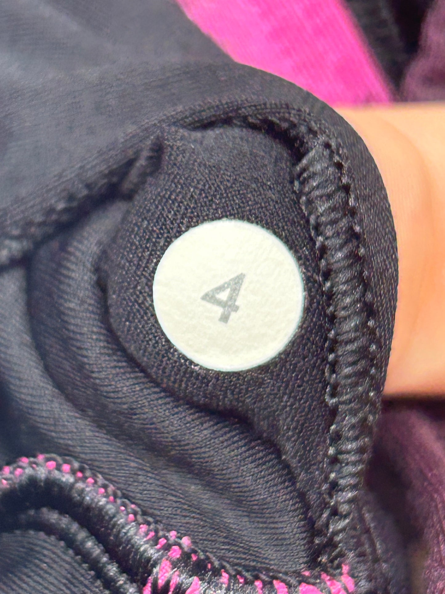 Lululemon Splendour Bra Size 4 Blooming Pixie Raspberry Black / Black