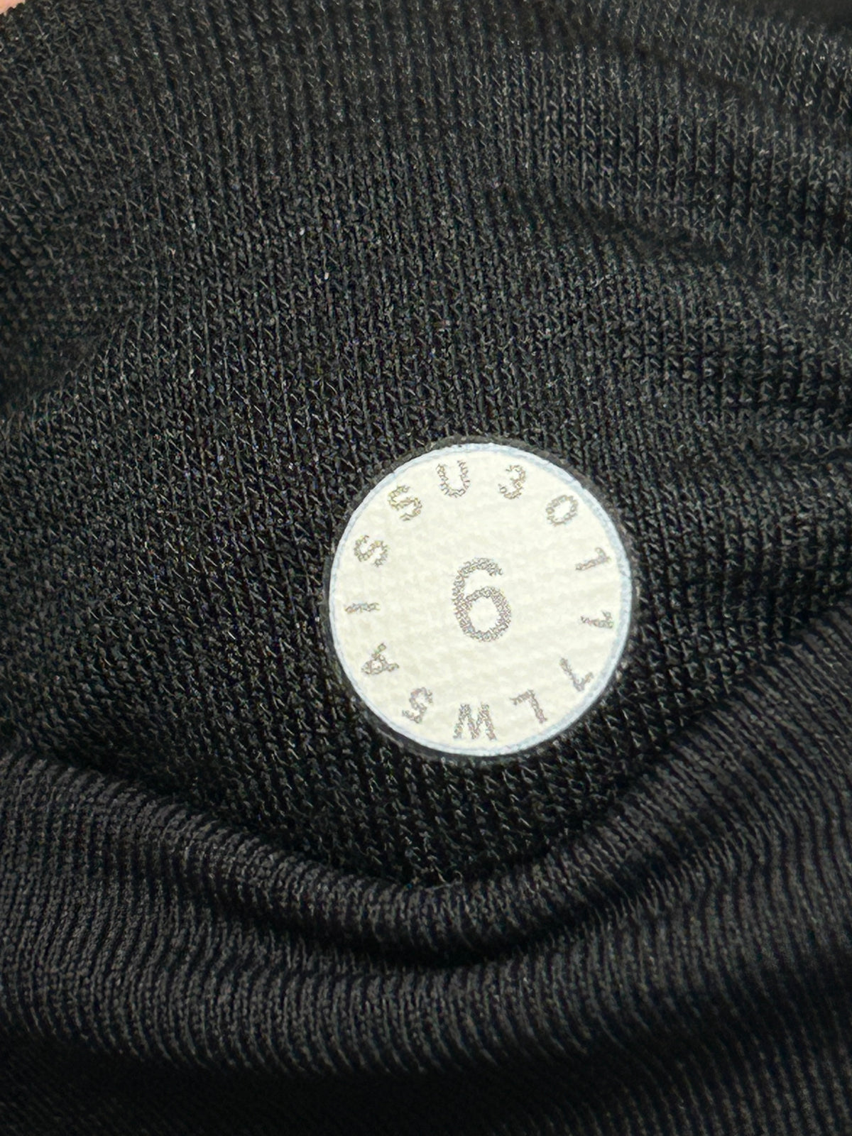 Lululemon Cadence Crusher Tight Size 6 Black
