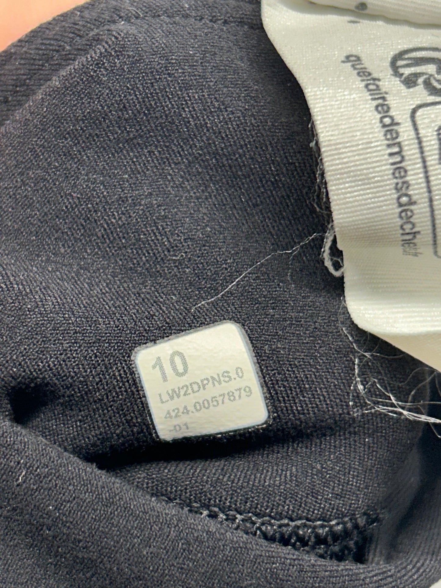 Lululemon Align V-Neck Bra Size 10 (Square) Black