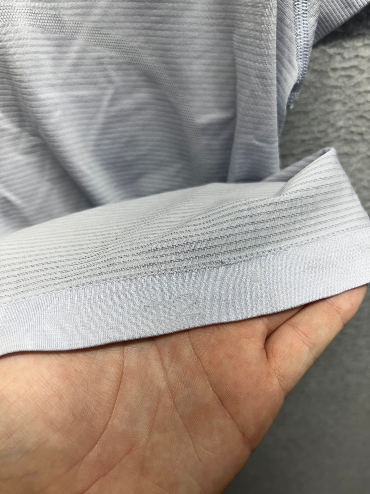 Lululemon Swiftly Tech Short-Sleeve Shirt 2.0 Size 12 Lilac Smoke