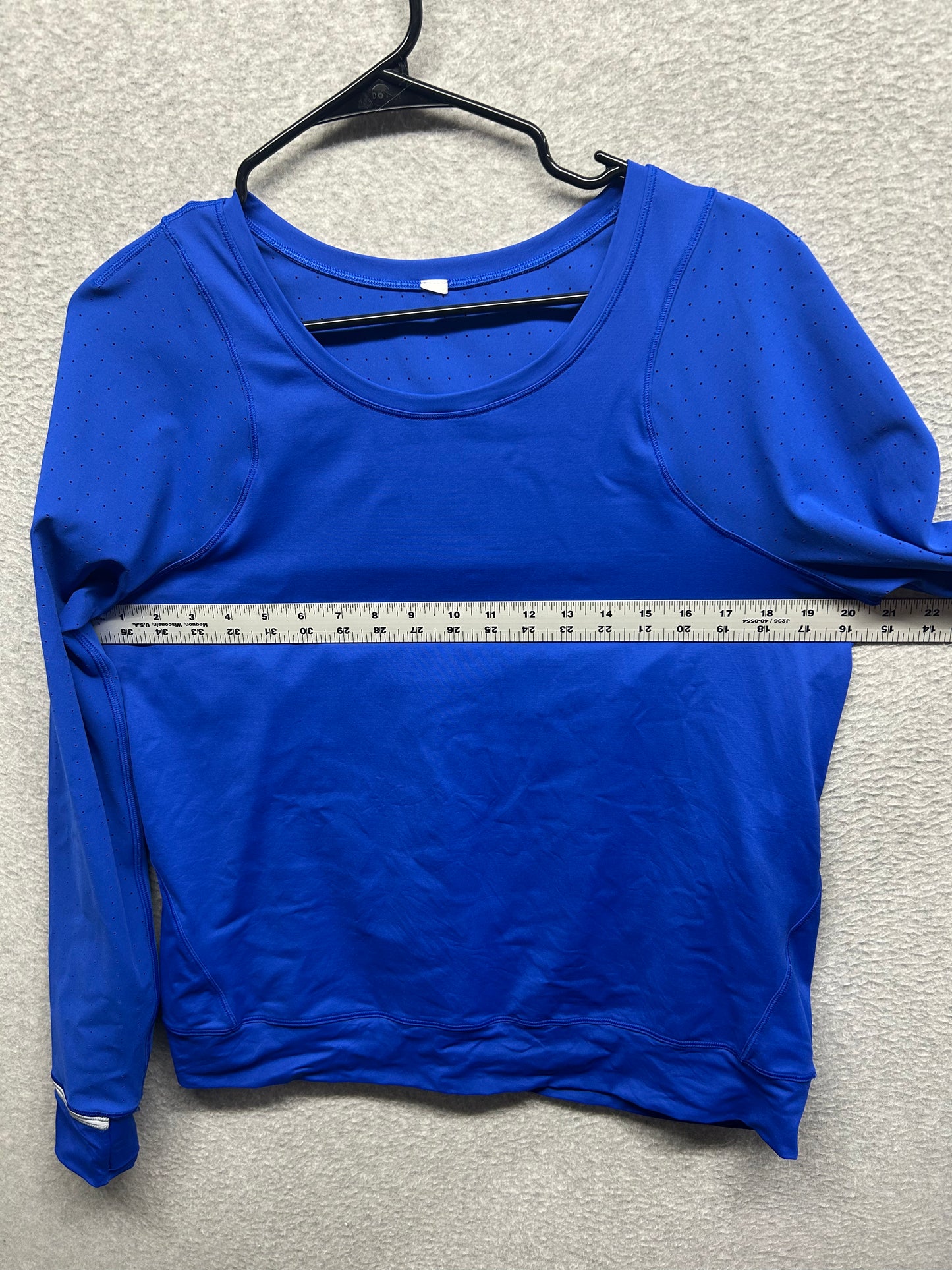 Lululemon Mind Over Miles Long Sleeve Size 12 Jet Stream