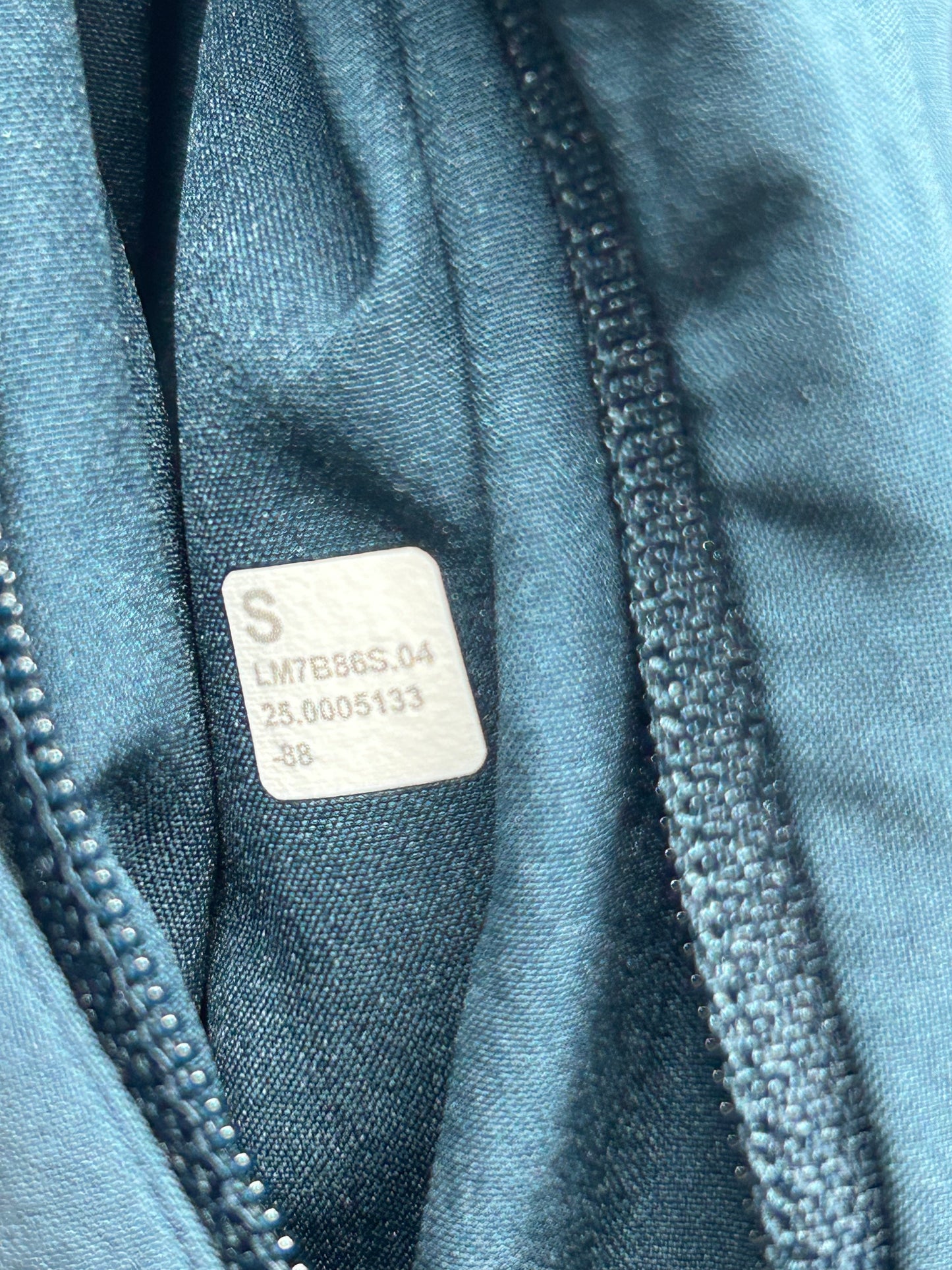 Lululemon Pace Breaker Linerless Short 5" Size Small (Square) Mineral Blue