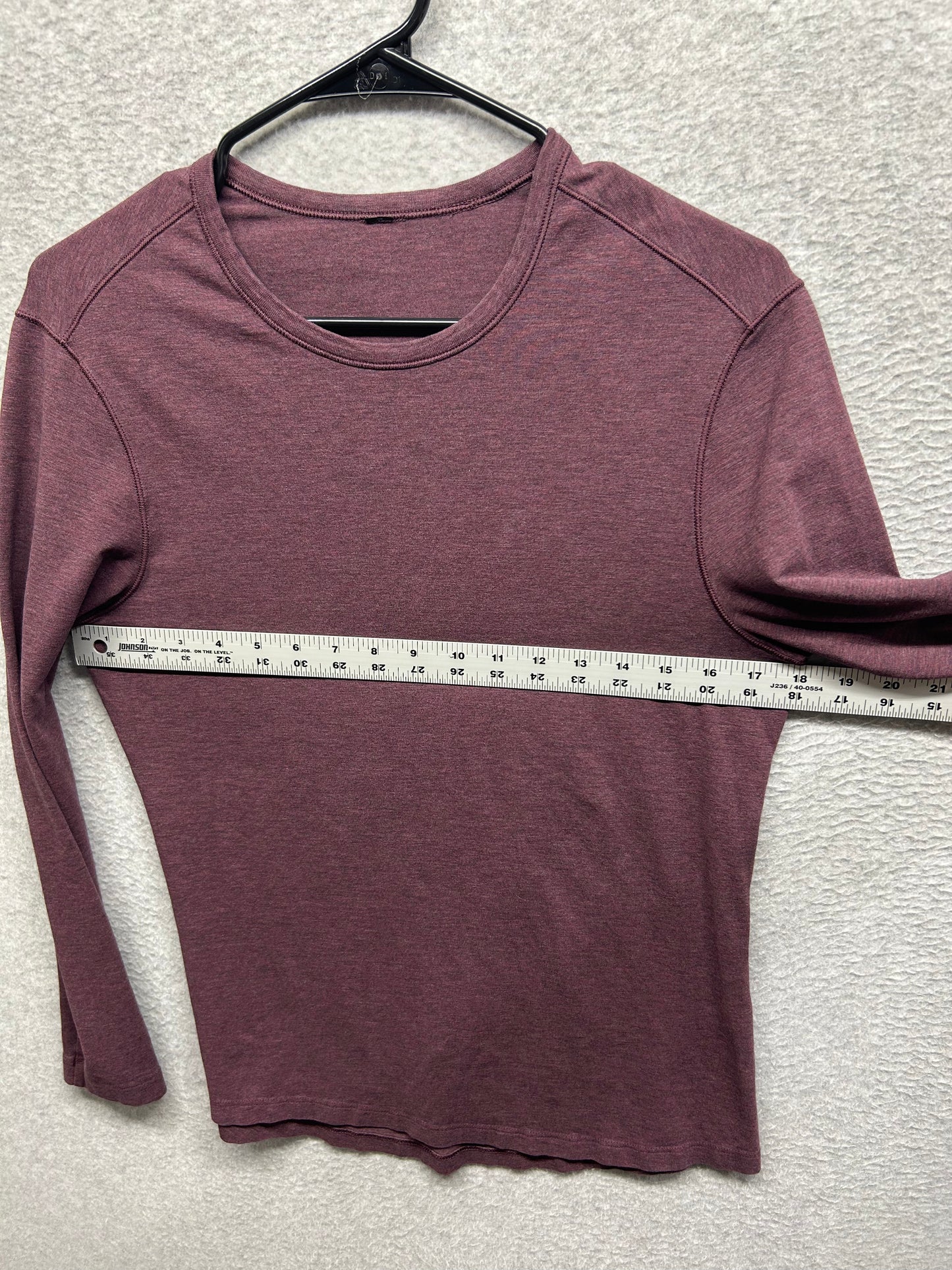 Lululemon 5 Year Basic Long Sleeve Size Small Heathered Cassis