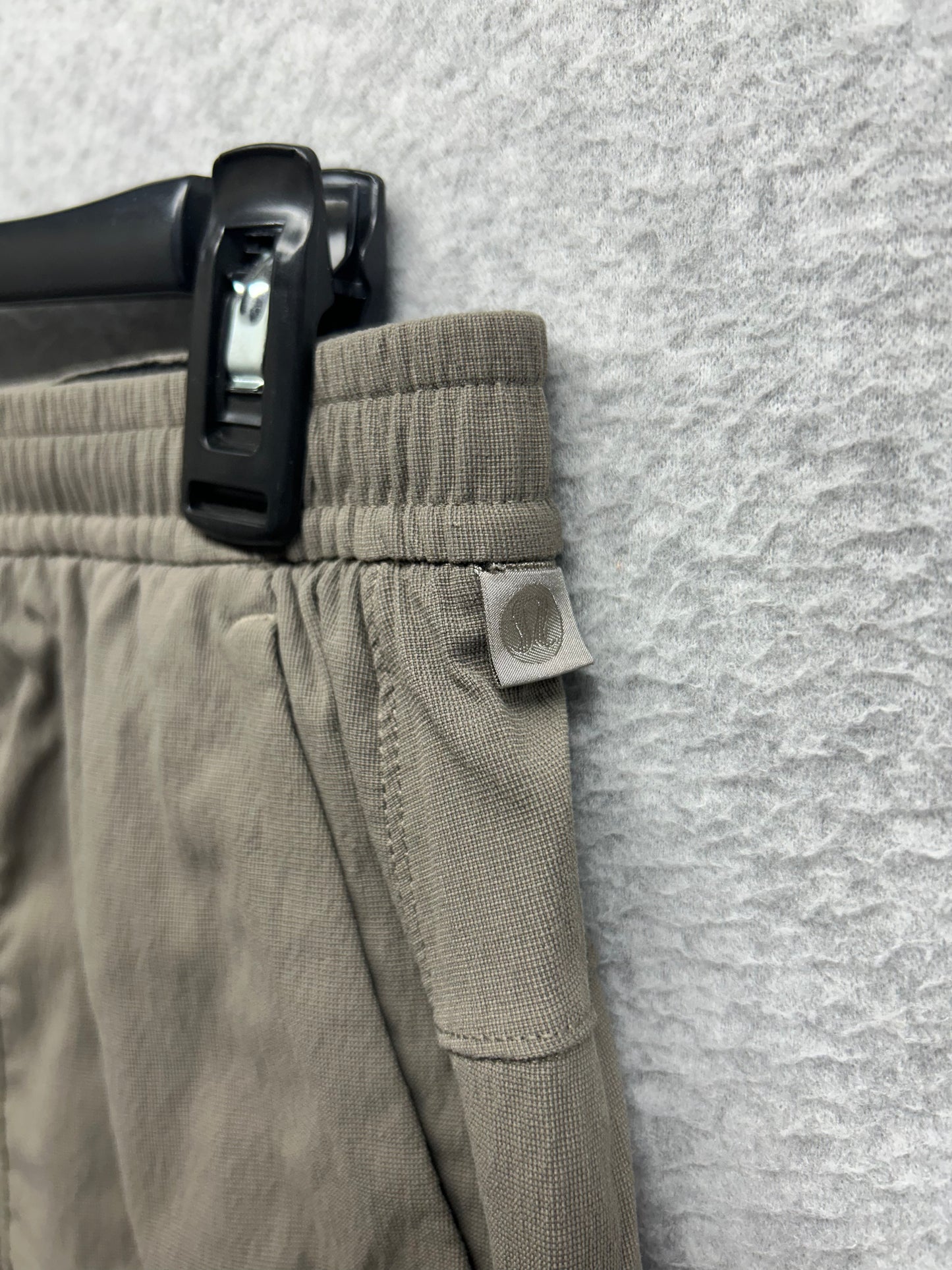 Lululemon Bowline Short 5" Size Medium (Square) Earth Color Sand