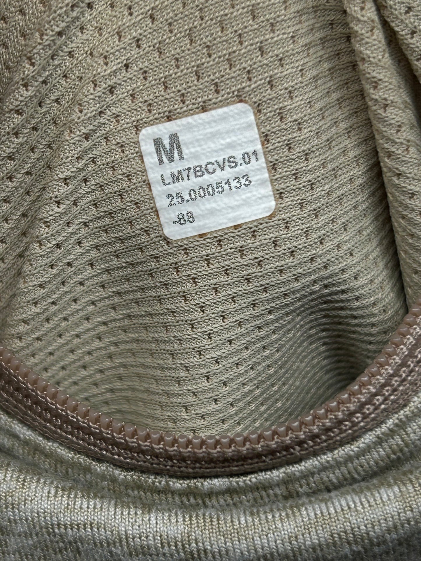 Lululemon Soft Jersey Short 5" Size Medium (Square) Beige