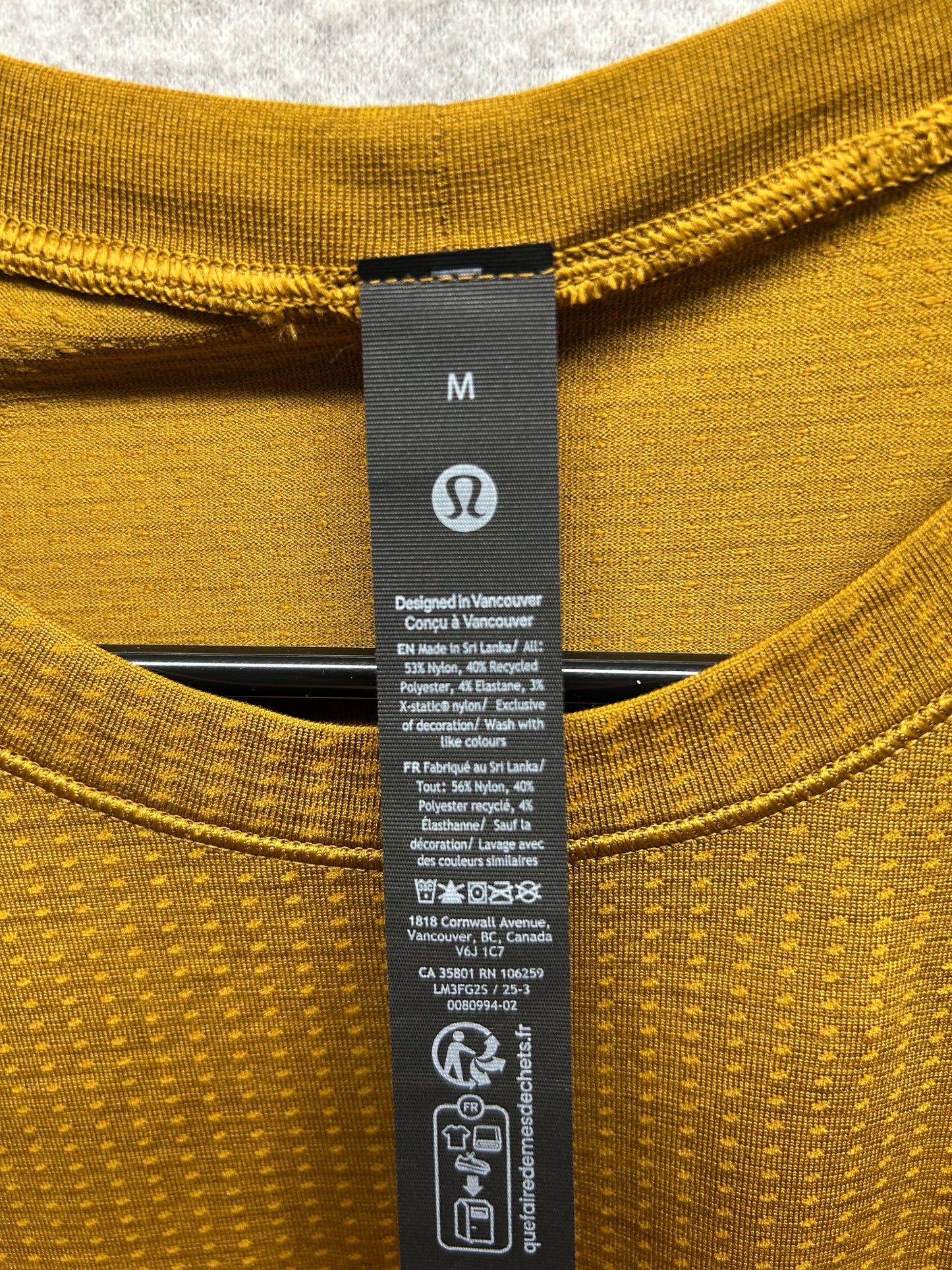 Lululemon Metal Vent Tech Short-Sleeve Shirt Size Medium Gold