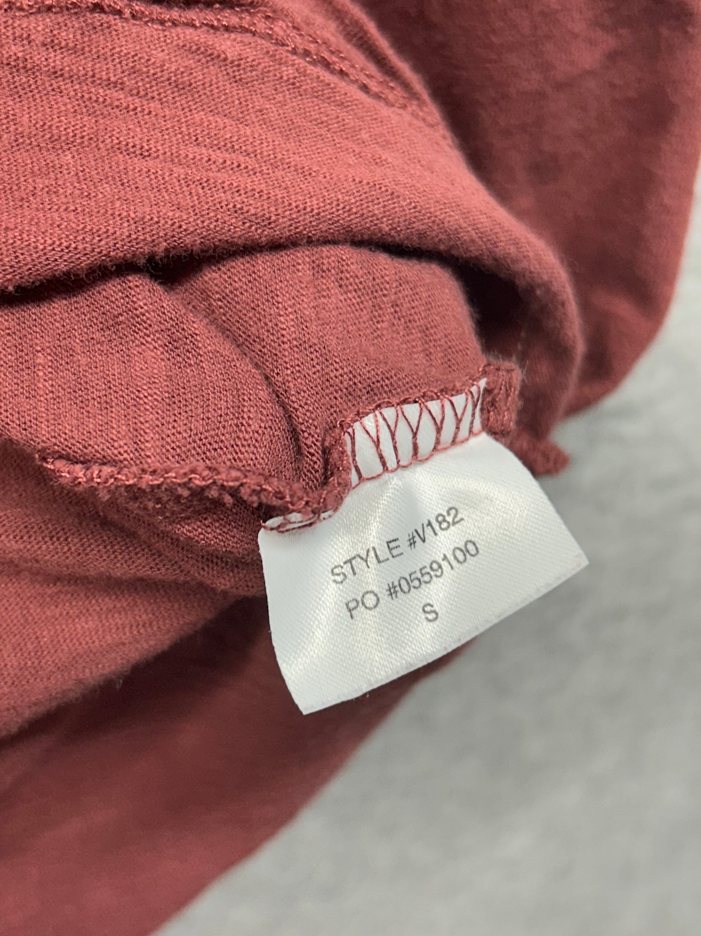 Vuori The Rise Tee Pocket Size Small Red