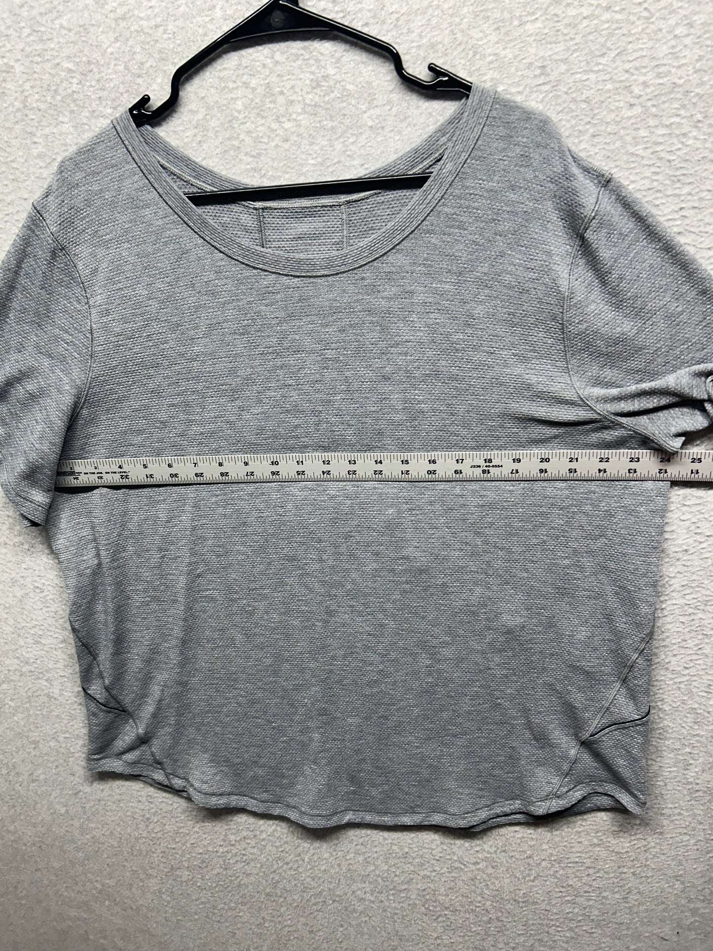 Lululemon Long Distance Short Sleeve Size 12-16 Heathered Gray