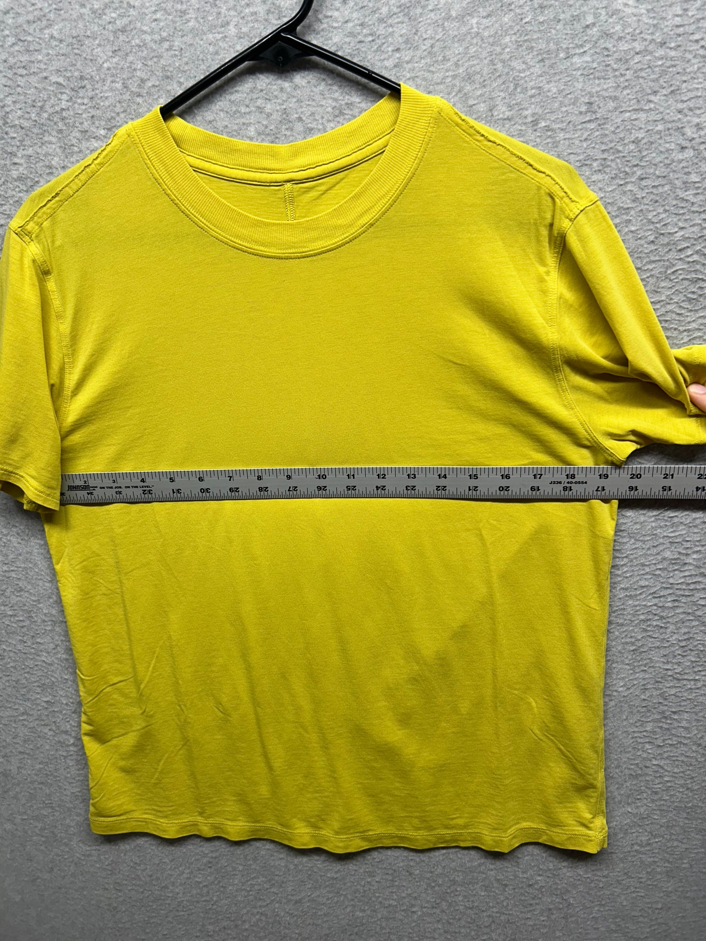 Lululemon All Yours Boyfriend Tee Size Large 12-16 Soleil