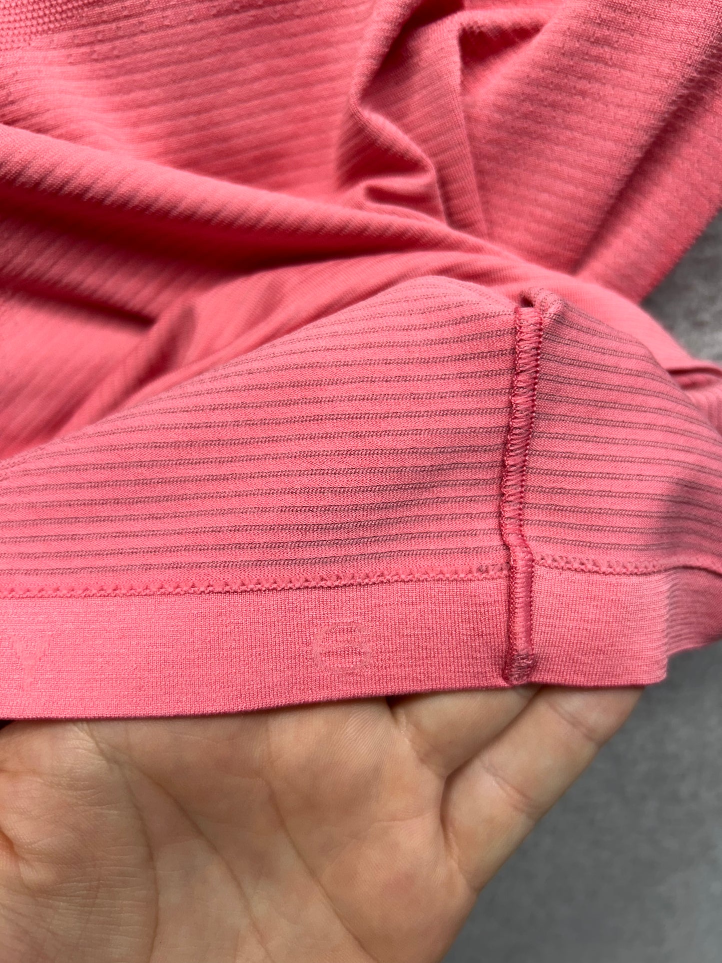 Lululemon Swiftly Tech Cropped Short-Sleeve Shirt 2.0 Size 6 Pink