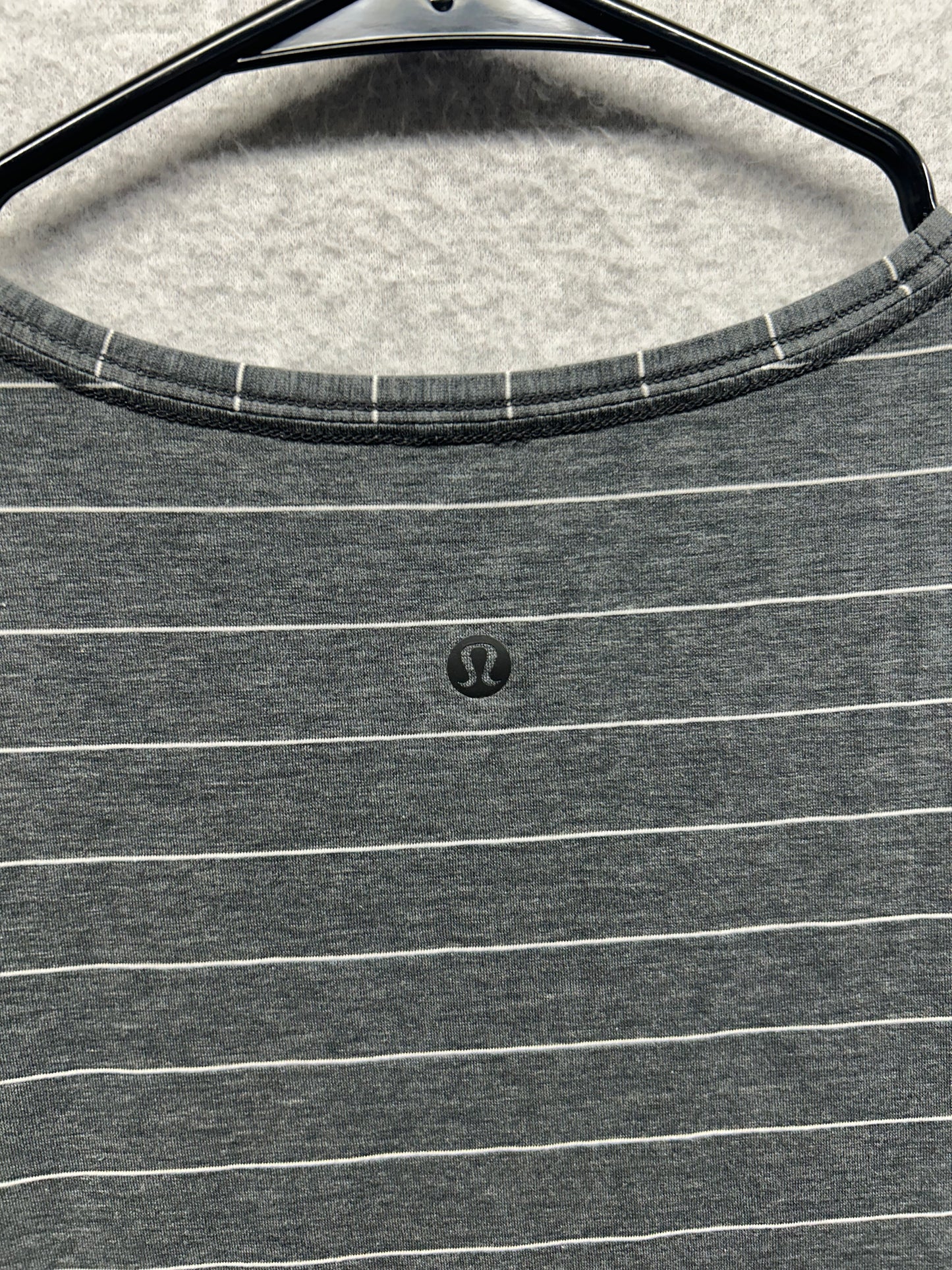 Lululemon Love Tee V Short Size 6 Serve Stripe Heathered Black White