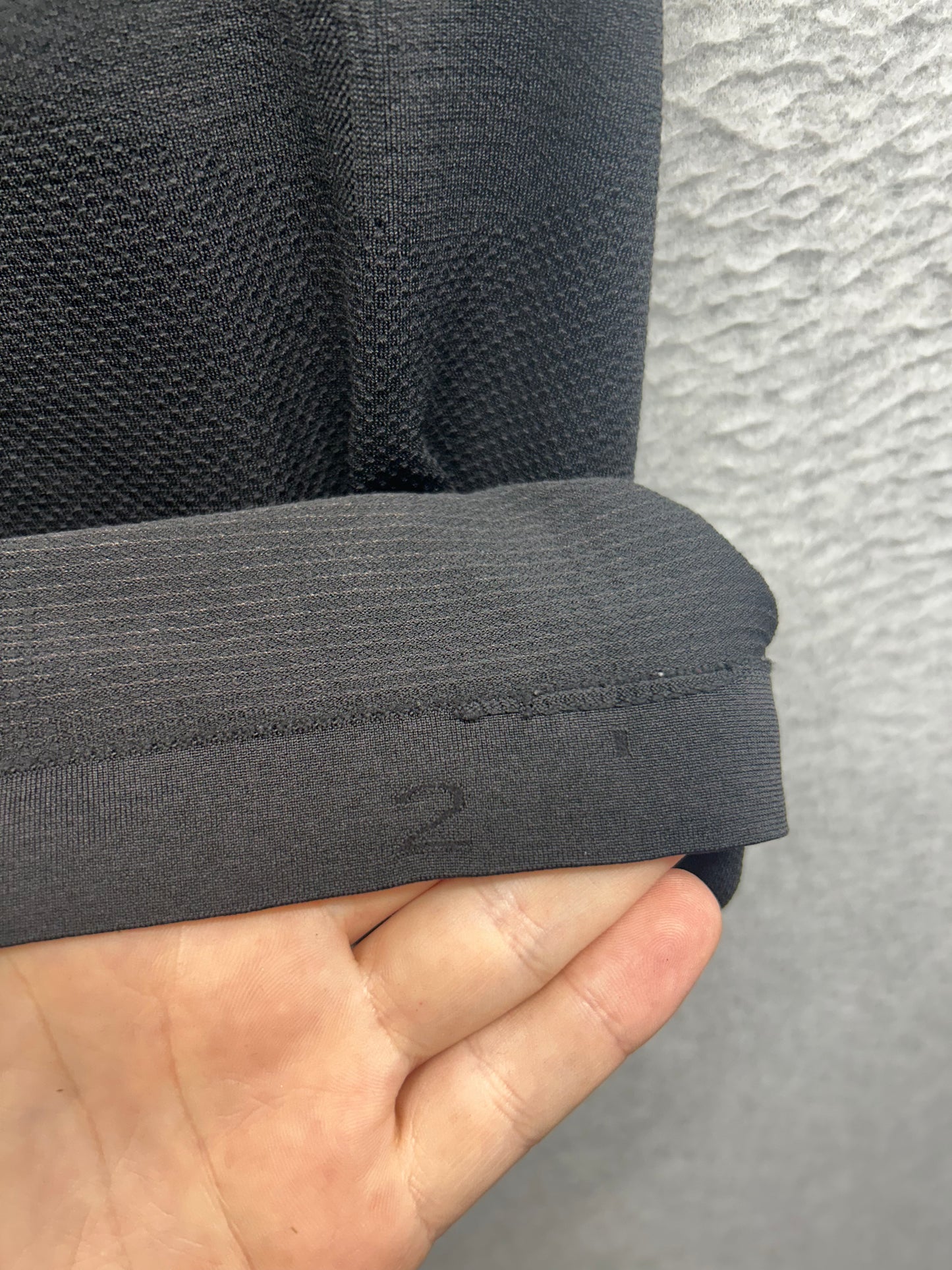 Lululemon Swiftly Tech Racerback Size 2 Black