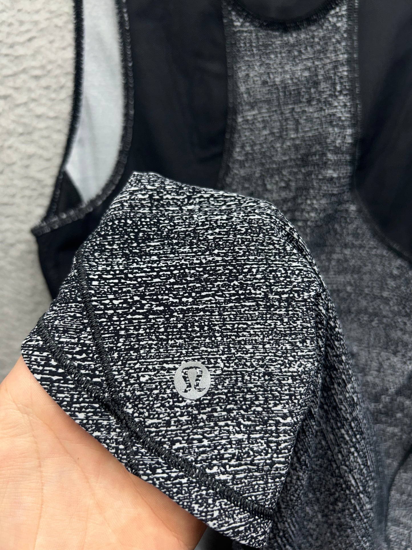 Lululemon Sculpt Tank II Size 4 Twillines White Black