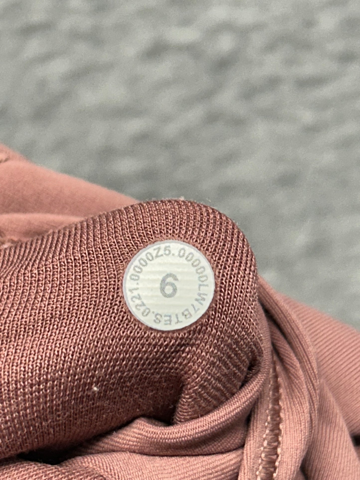 Lululemon Ribbed Contoured High-Rise Short 8" Size 6 Spiced Chai