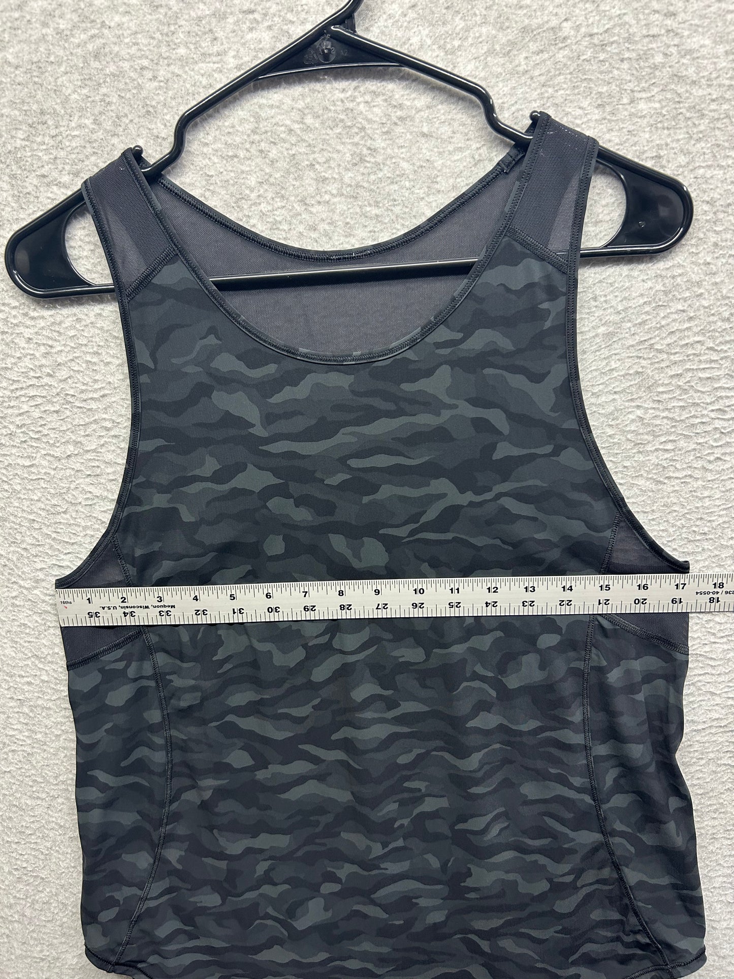 Lululemon Sculpt Tank II Size 6 Sequoia Camo Print Deep Coal Black