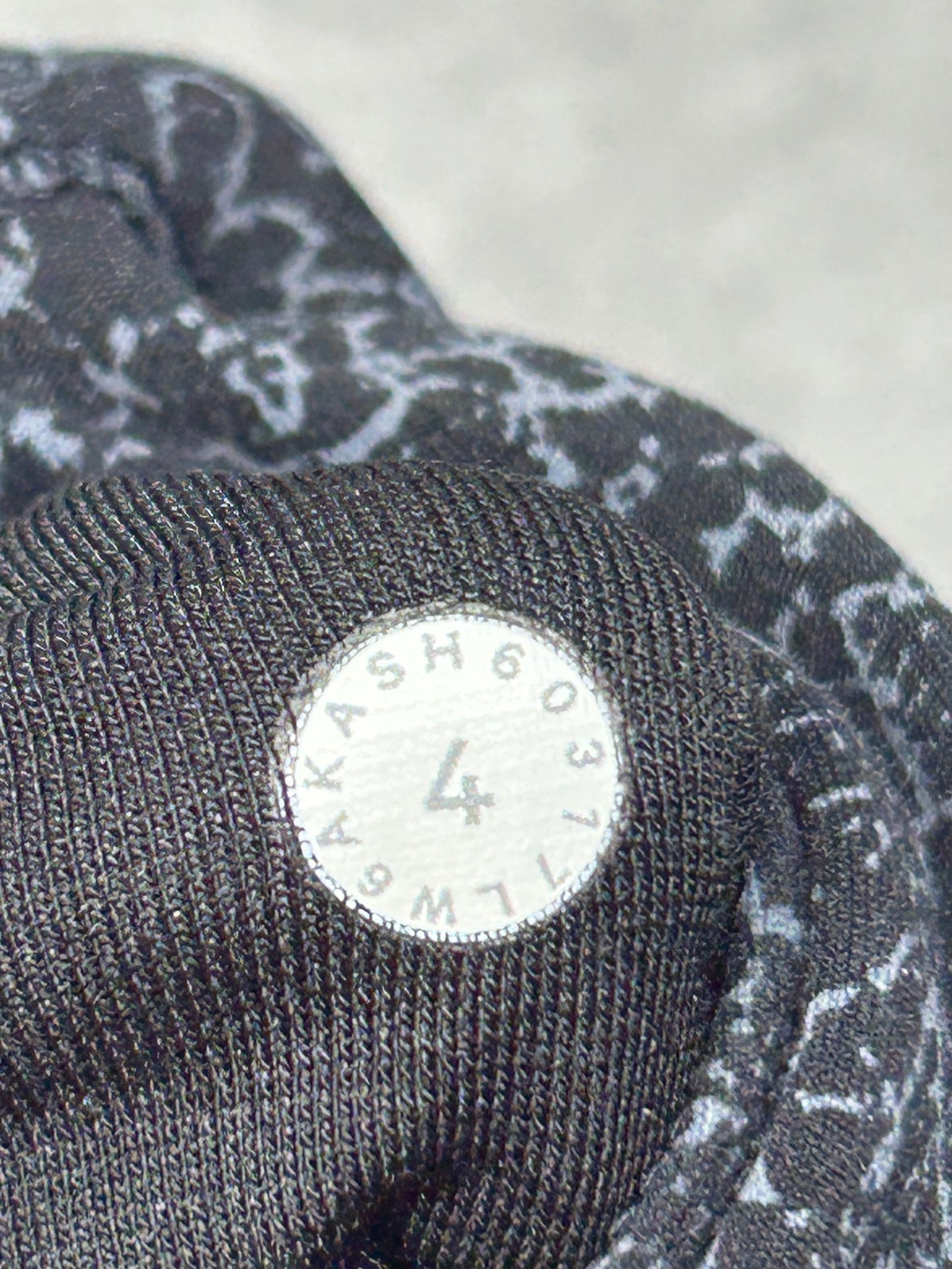 Lululemon Align Crop 19" Size 4 Lacescape Dark Cast Black
