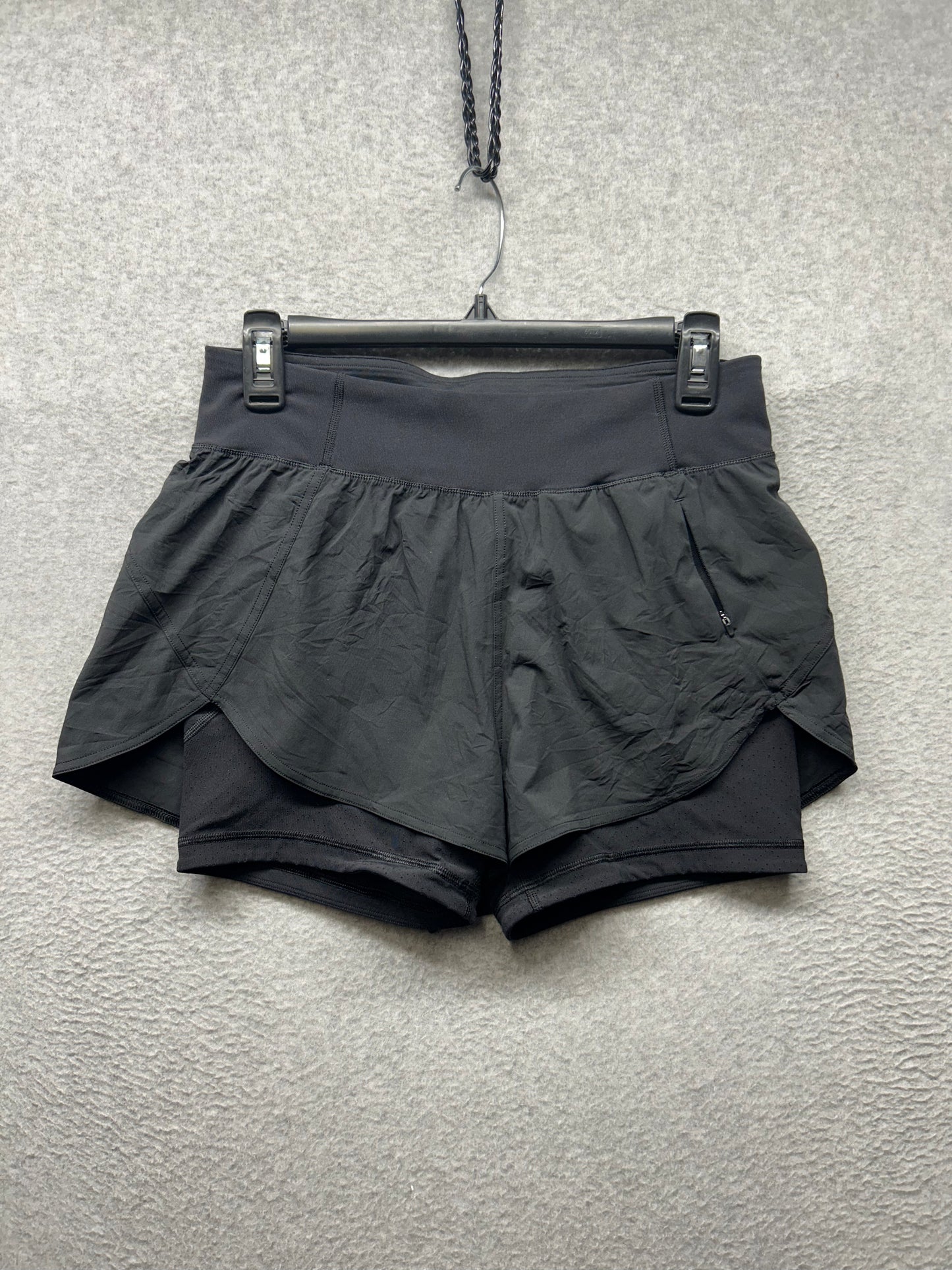 Lululemon Breezy Dot Shorts 2" Size 6 Black