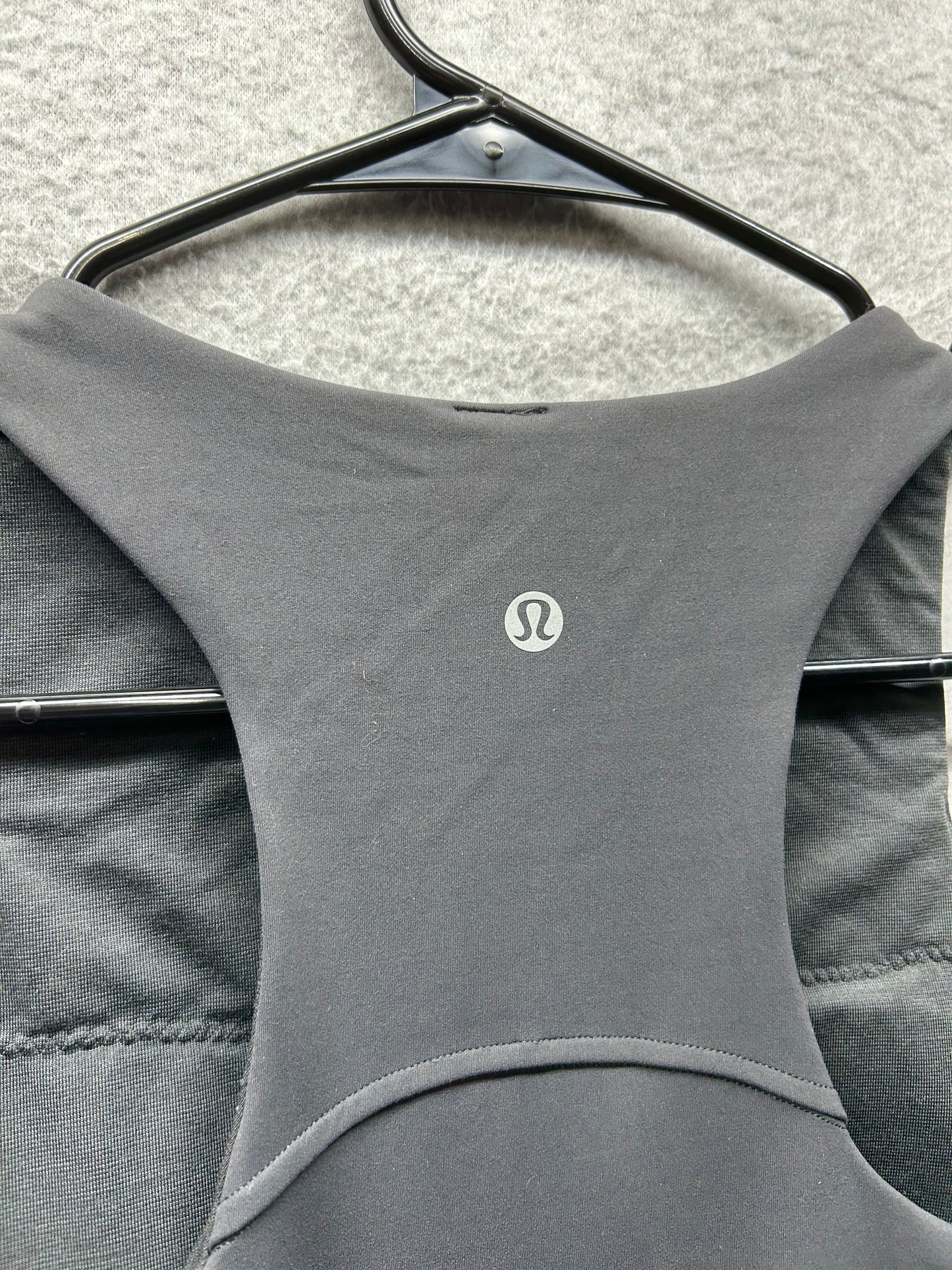 Lululemon Invigorate Training Tank Top Size 4 Black