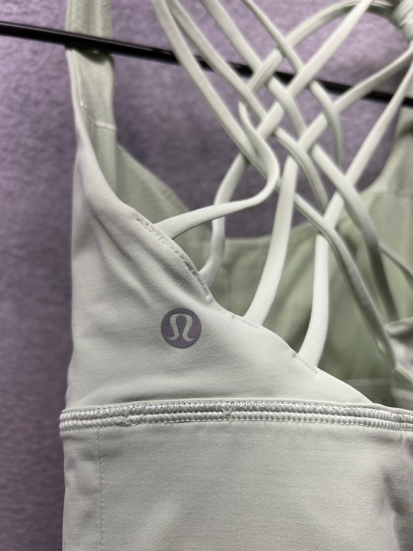 Lululemon Free to Be Longline Bra Wild Size 4 Creamy Mint