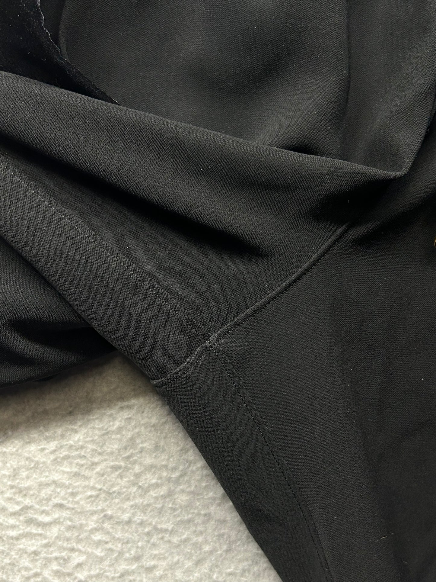 Lululemon On the Fly Jogger Velvet Trim Size 6 28" Black