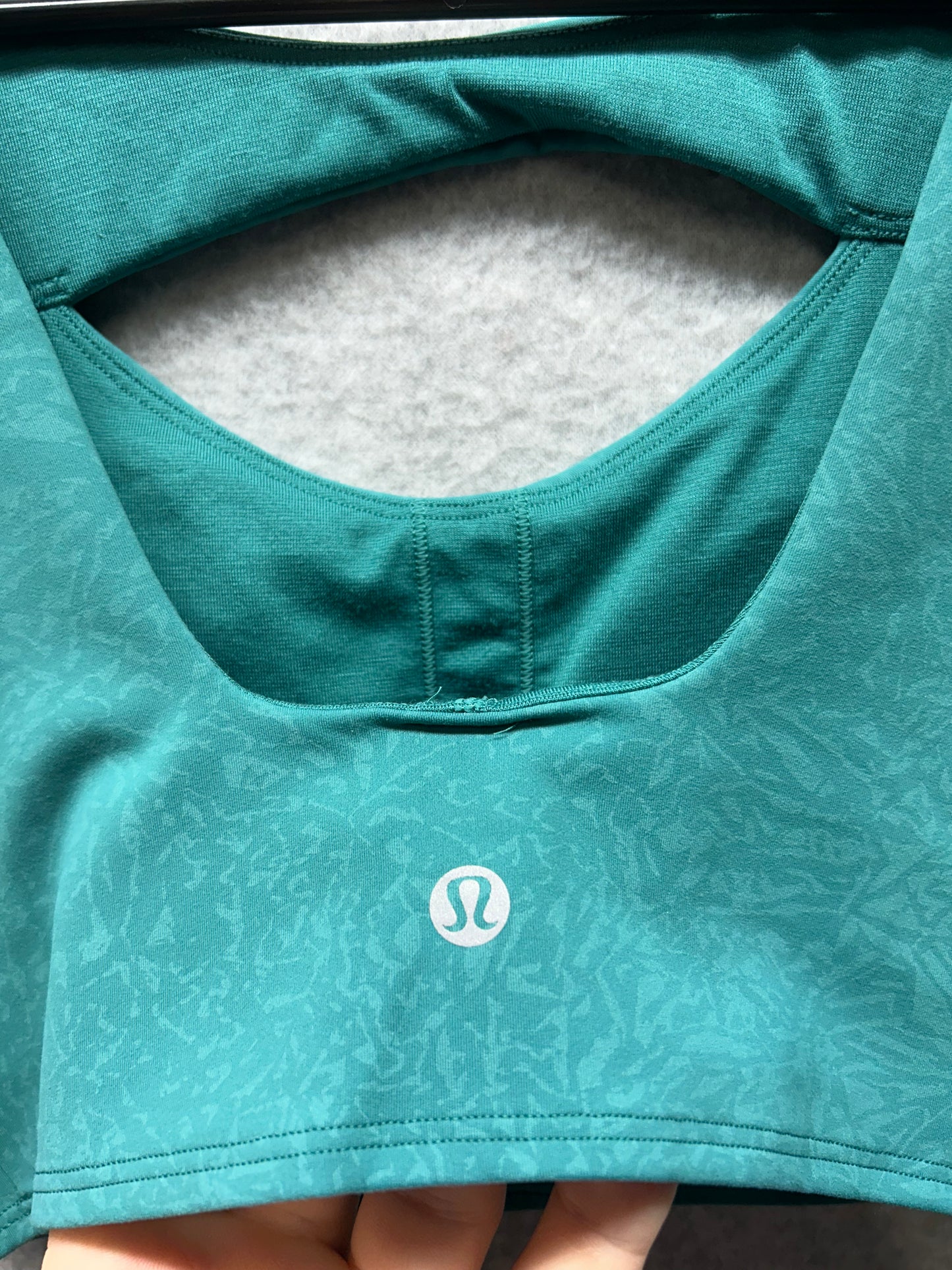 Lululemon Everlux Cut-Out Train Bra Size 6 Crunch Teal Lagoon
