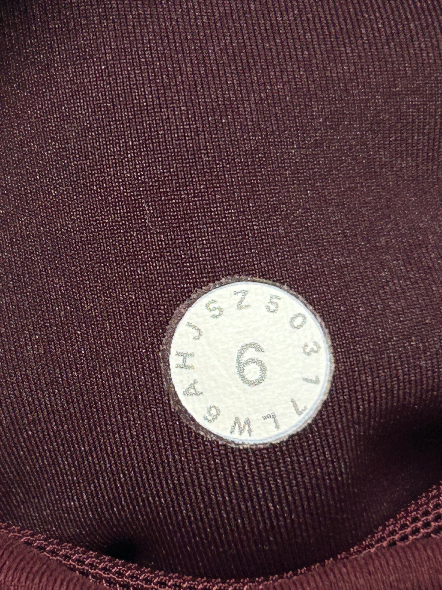 Lululemon In Movement Crop Everlux 19" Size 6 Garnet
