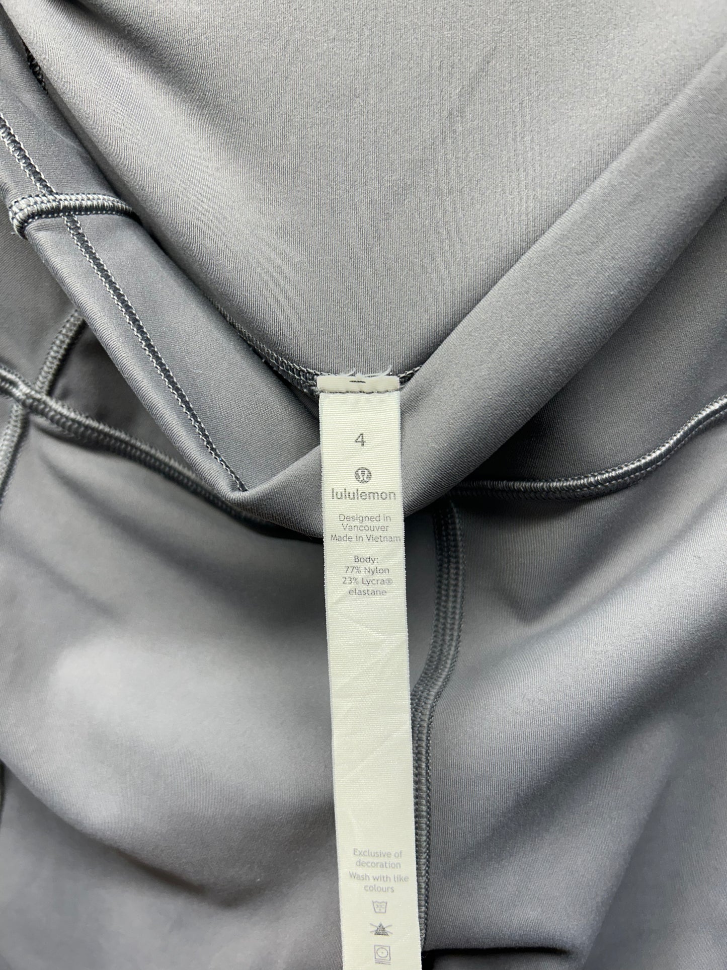 Lululemon In Movement 7/8 Tight Everlux 25" Size 4 Titanium