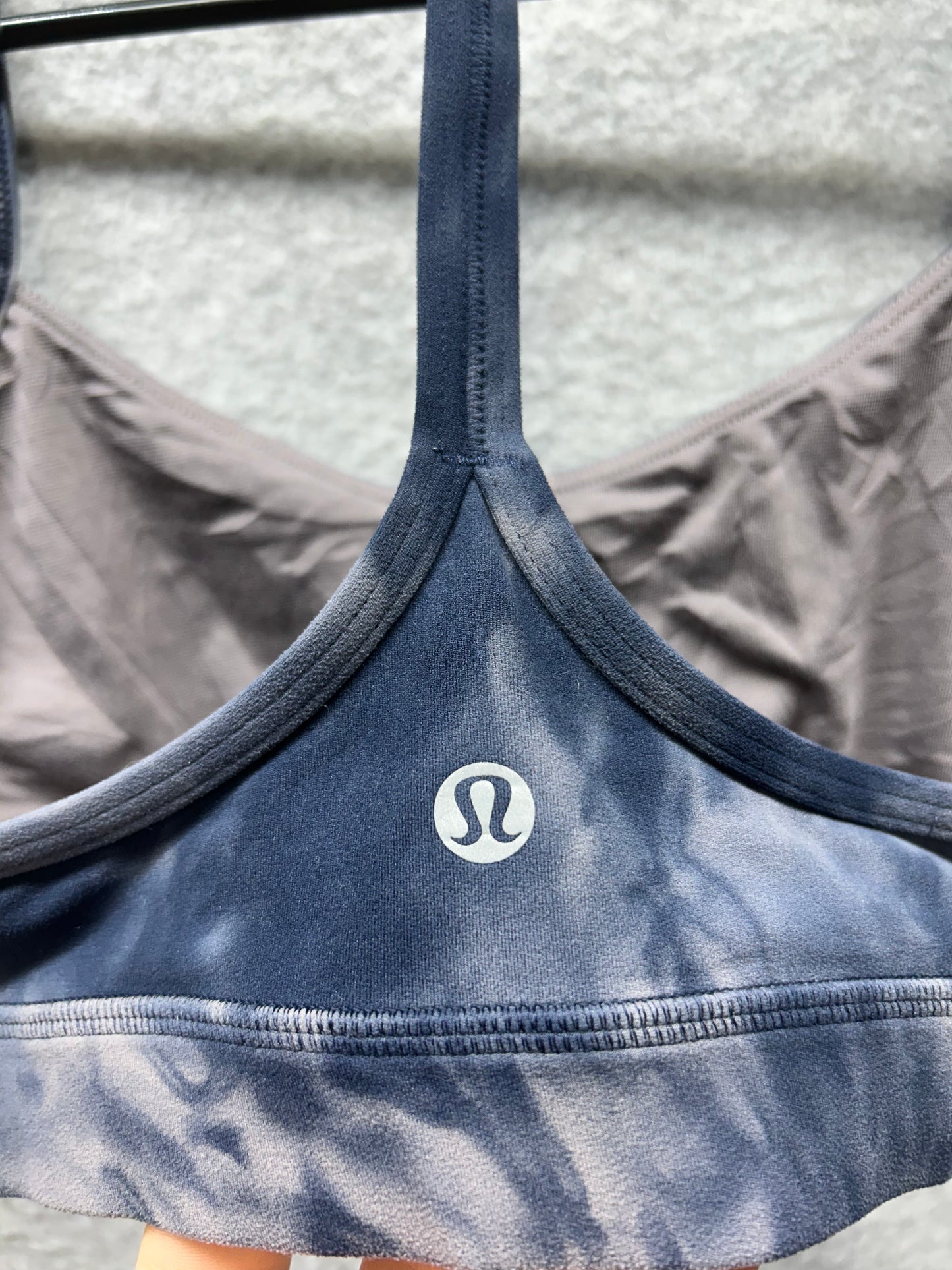 Lululemon Flow Y Bra Nulu Size 6 Diamond Dye Lunar Rock True Navy