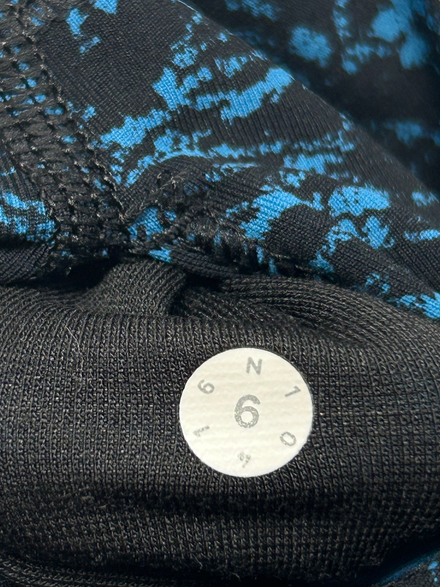 Lululemon Wunder Under Crop 21" Size 6 Iced Wave Capri Black