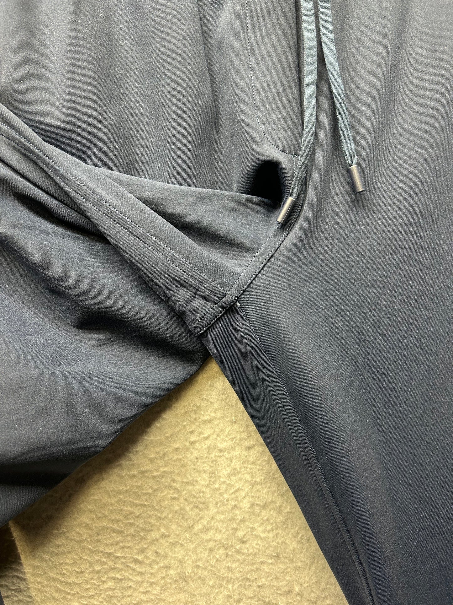 Lululemon Luxtreme Mid-Rise Straight-Leg Trouser Size Large (Sqaure Dot) True Navy