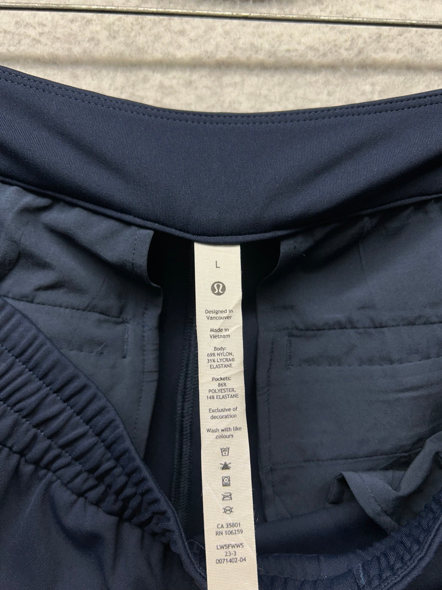 Lululemon Luxtreme Mid-Rise Straight-Leg Trouser Size Large (Sqaure Dot) True Navy