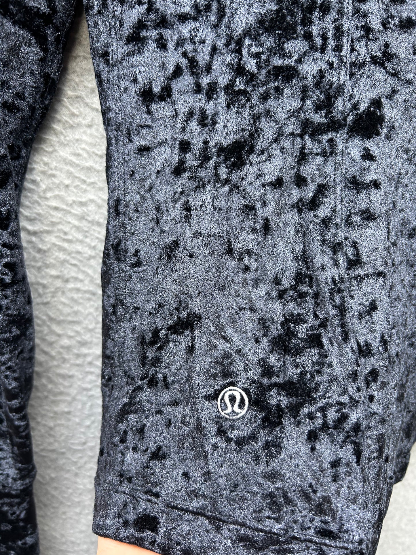 Lululemon Hooded Define Jacket Size 12 Crushed Velvet Black