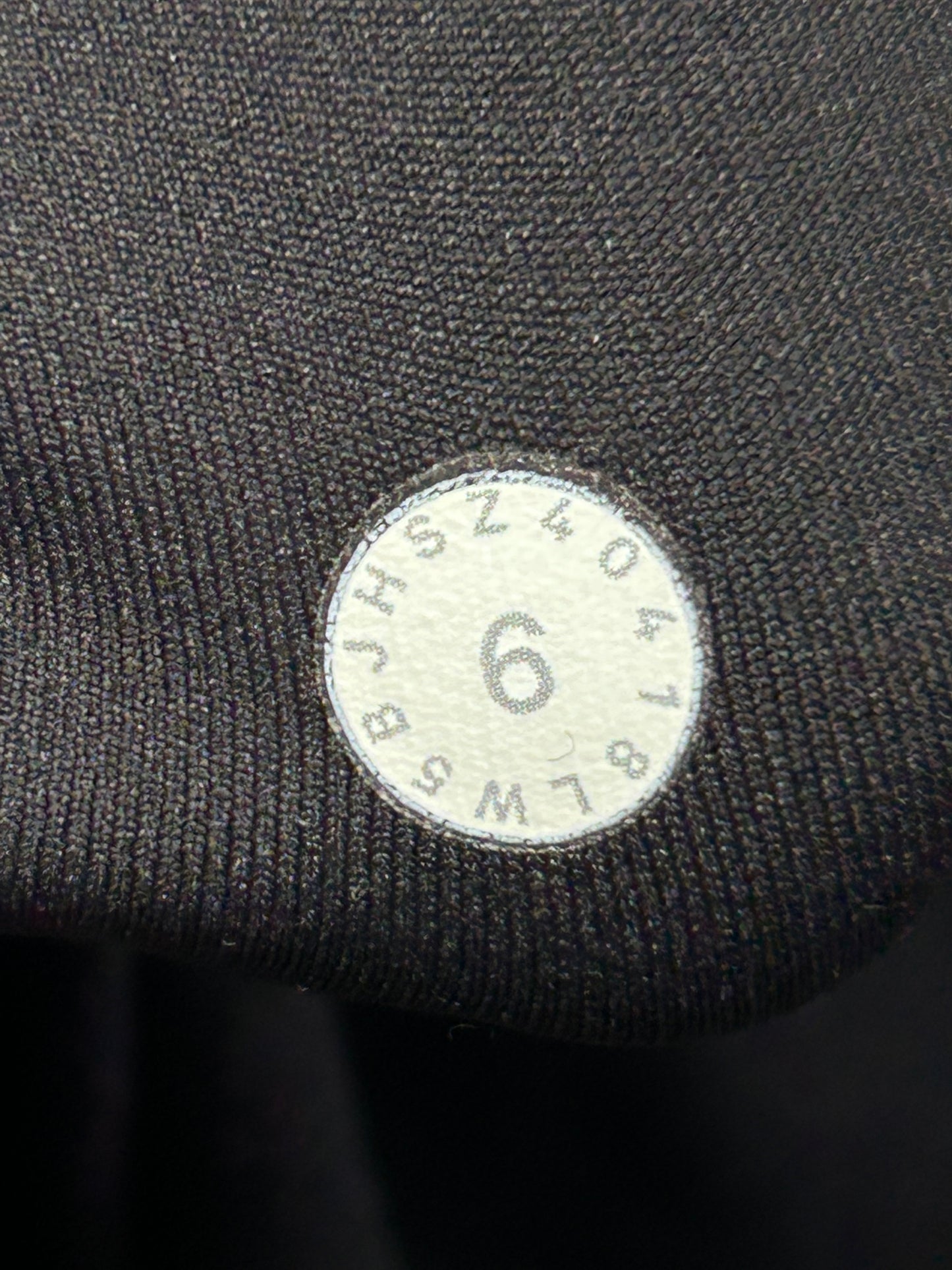 Lululemon Speed Up Tight Luxtreme 28" Size 6 Black
