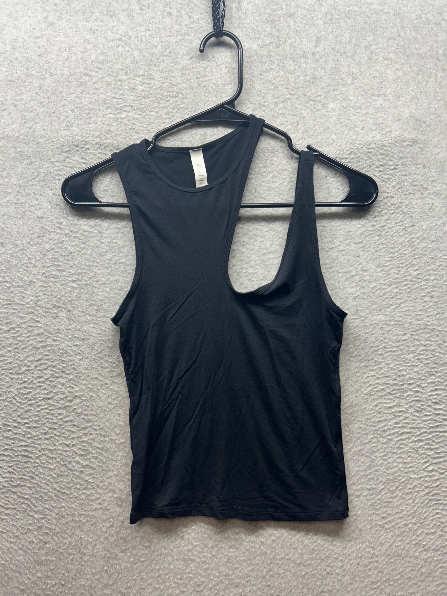 Lululemon Shoulder Cut-Out Yoga Tank Top Size 0 Black