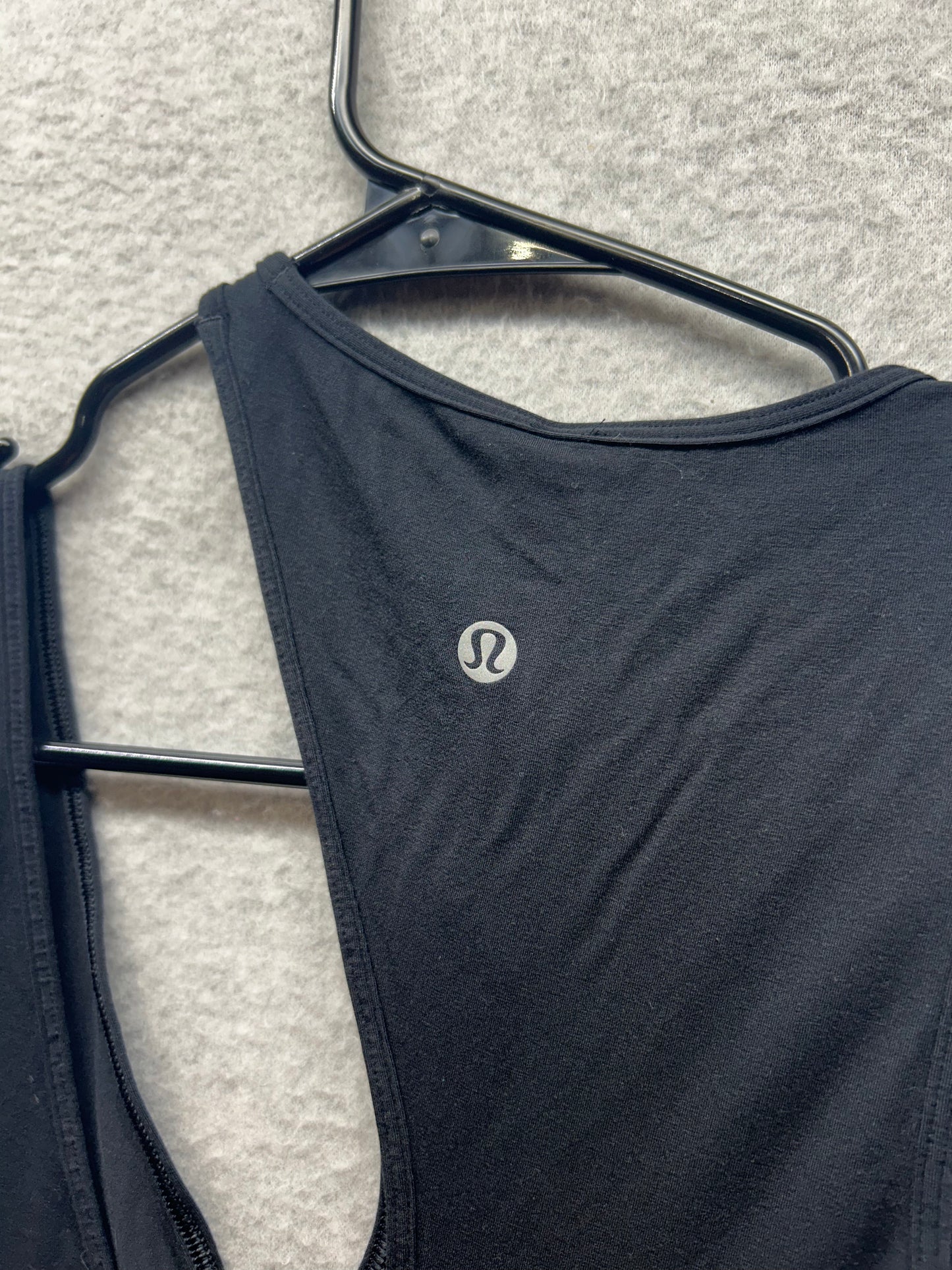 Lululemon Shoulder Cut-Out Yoga Tank Top Size 0 Black