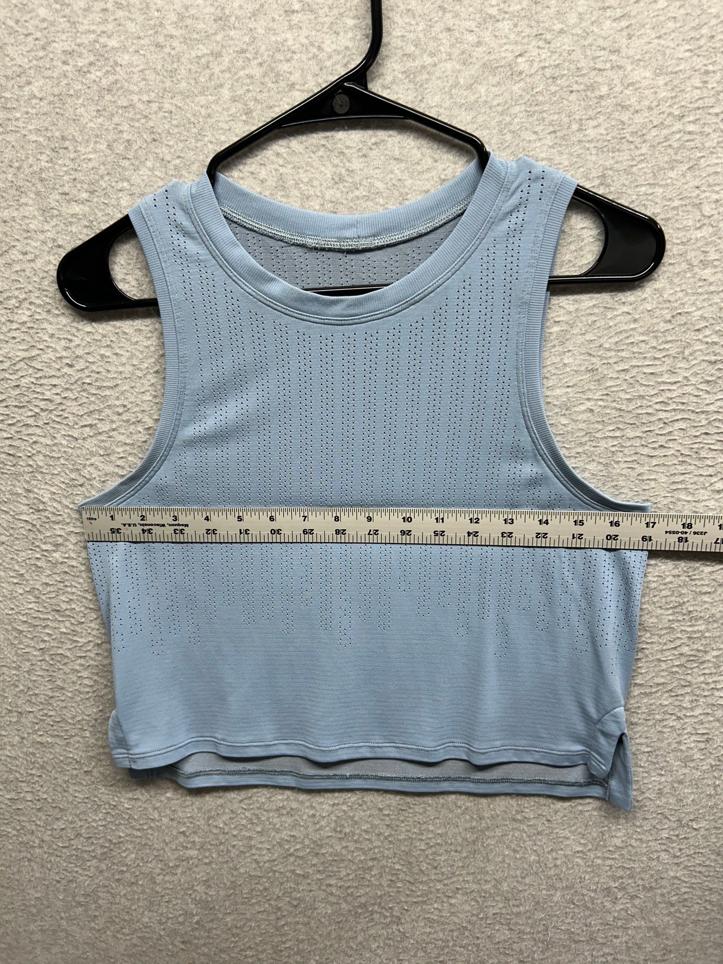 Lululemon Train to Be Tank Size 8 Daydream