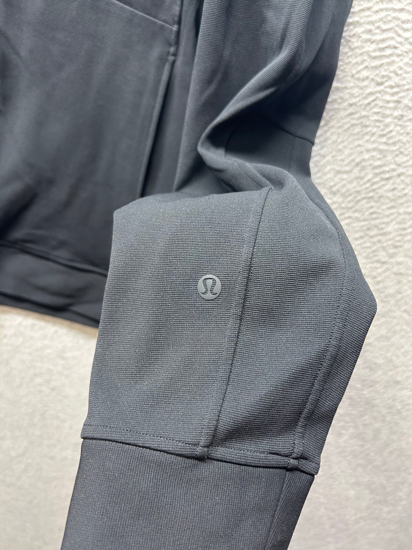 Lululemon Sojourn Jacket Mens Size Large Black