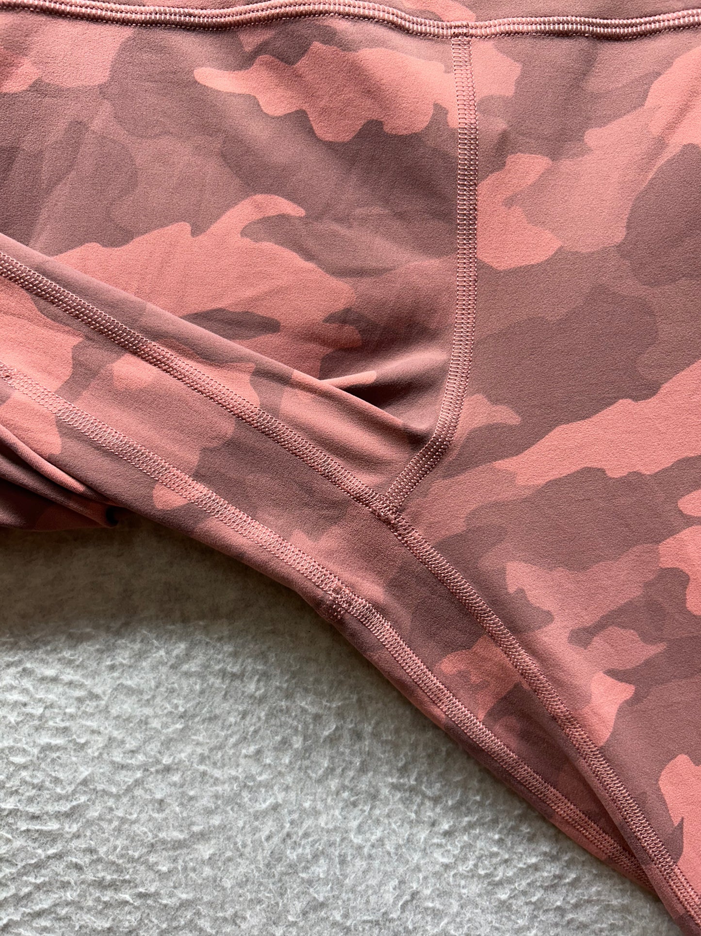 Lululemon Align High-Rise Pant 28" Size 14 Heritage 365 Camo Brier Rose Multi