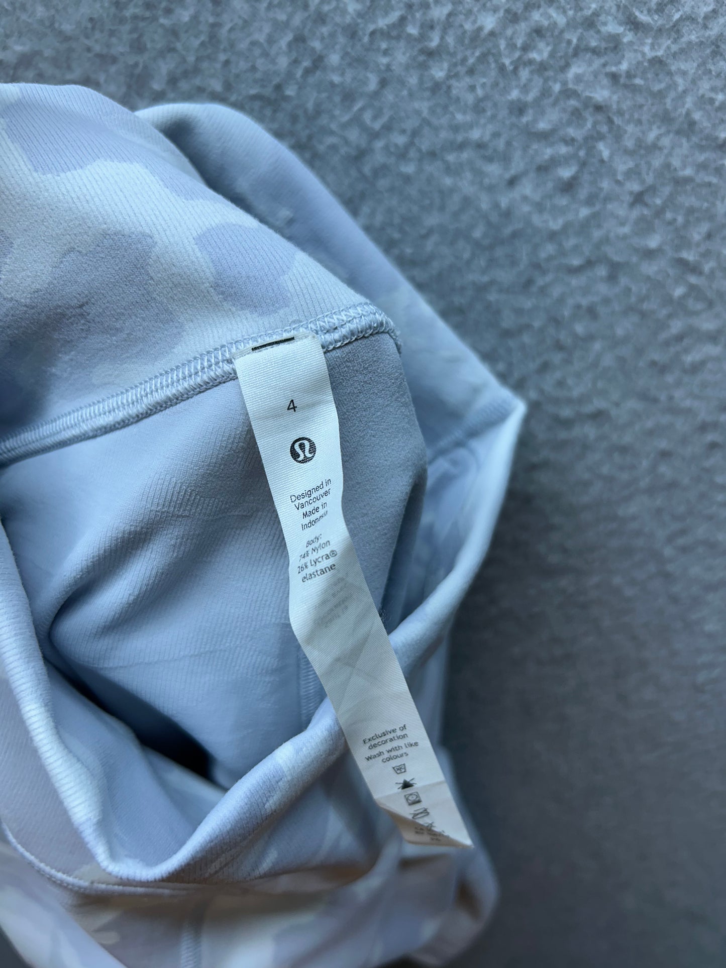 Lululemon Wunder Under Short 10" Ribbed Size 4 Incognito Camo Jacquard Alpine White Starlight