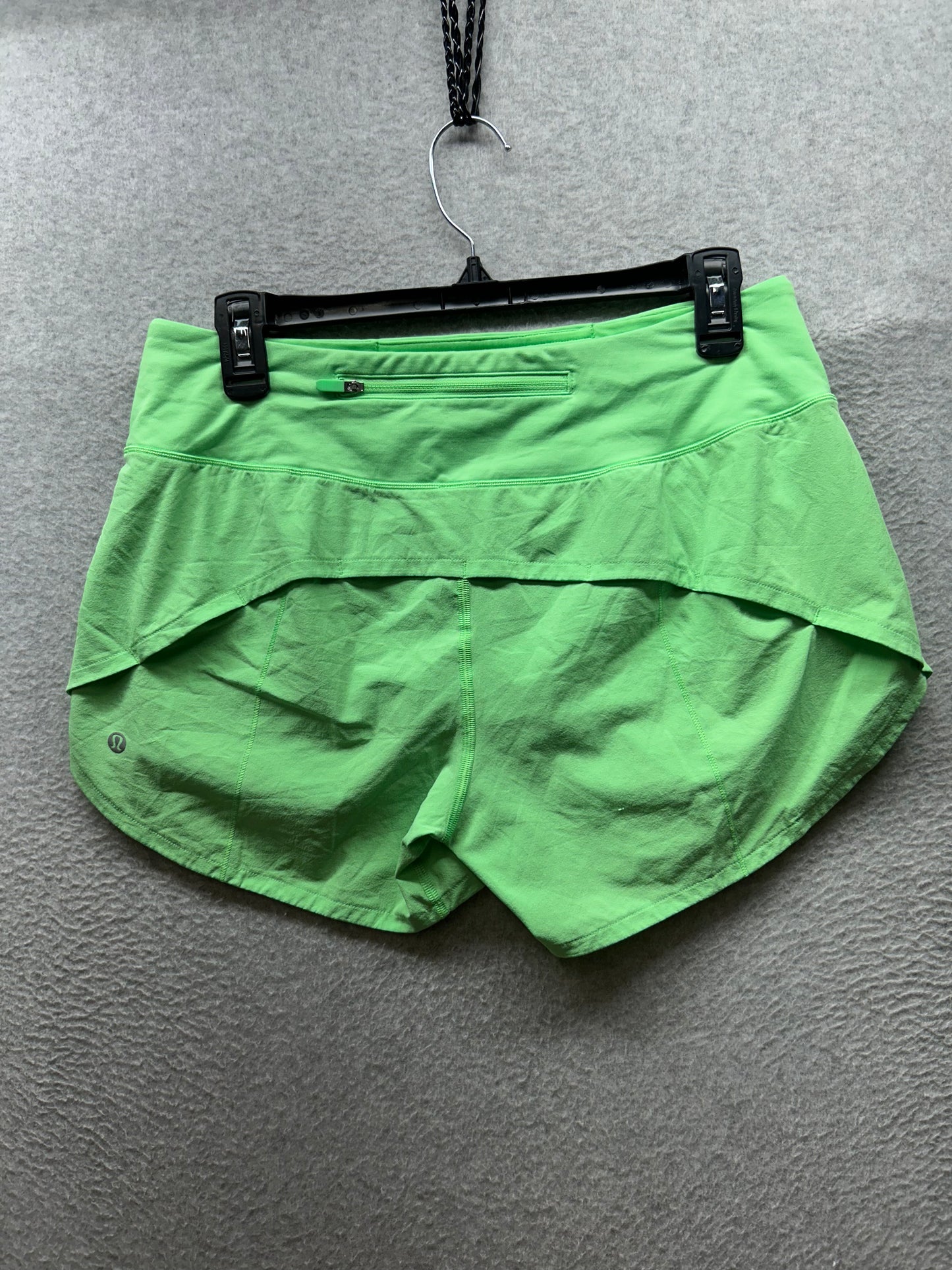 Lululemon Speed Up Mid-Rise Lined Short 4" Size 8 Pistachio