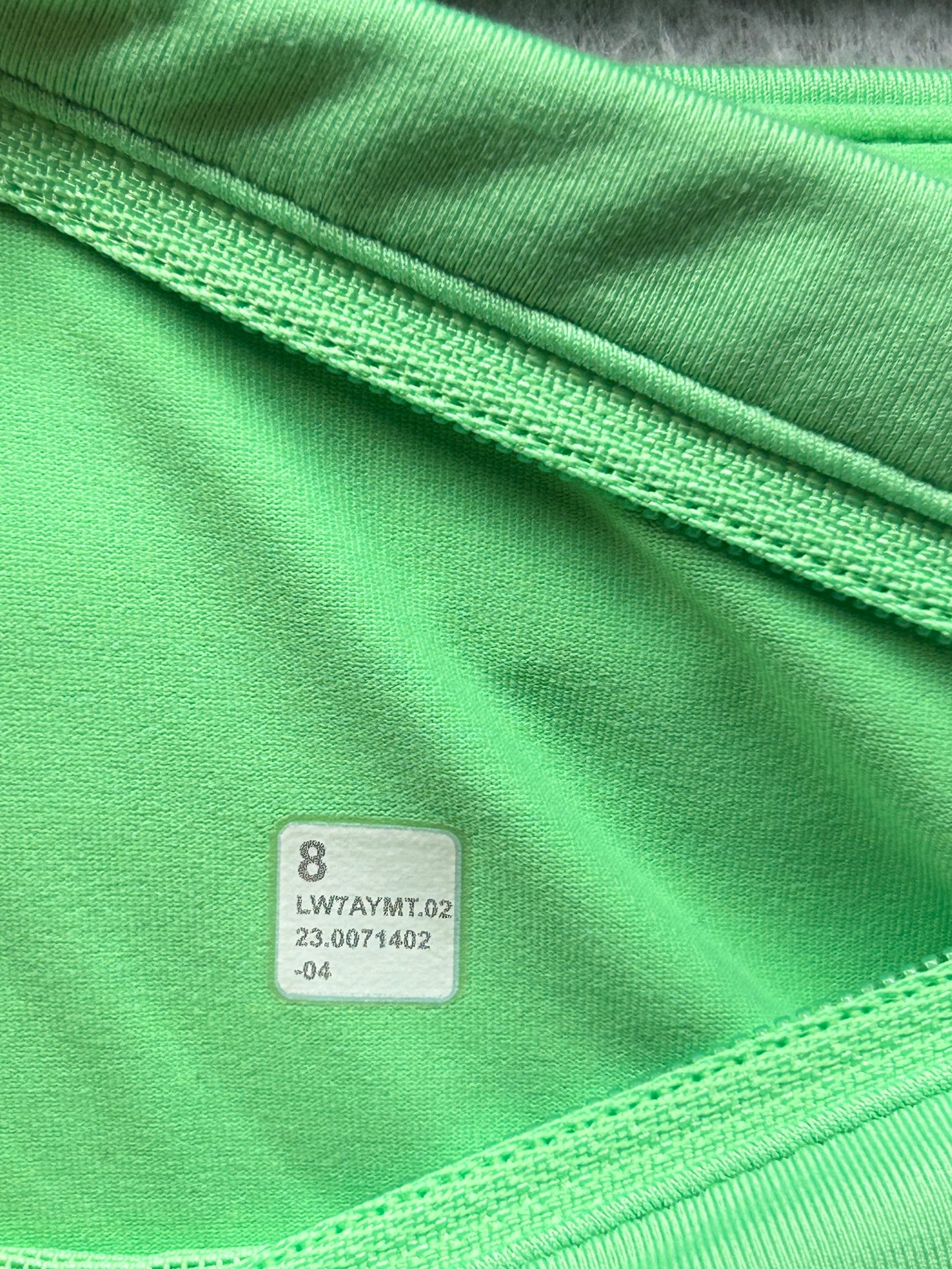 Lululemon Speed Up Mid-Rise Lined Short 4" Size 8 Pistachio