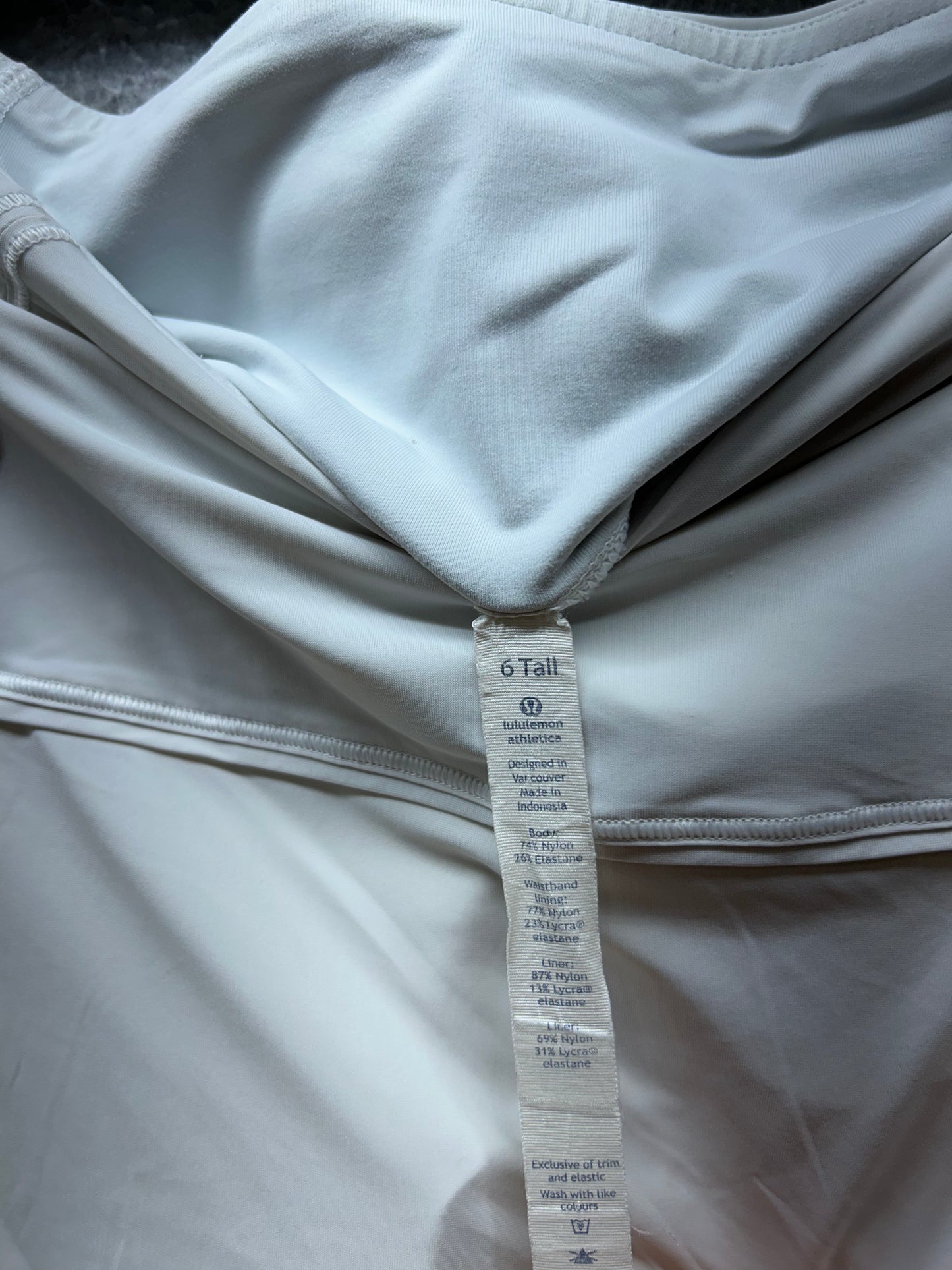 Lululemon Lost In Pace Skirt Tall Size 6 White