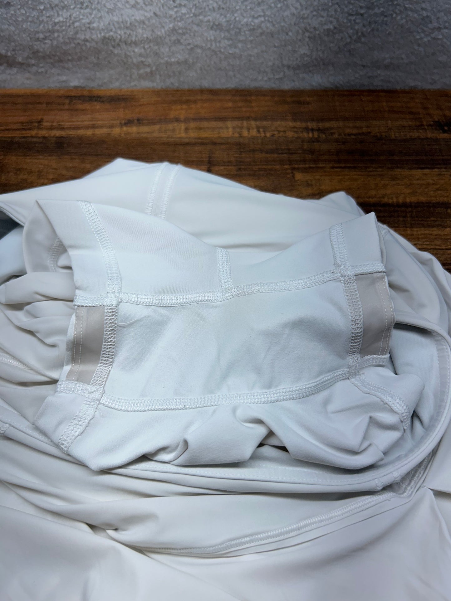 Lululemon Lost In Pace Skirt Tall Size 6 White