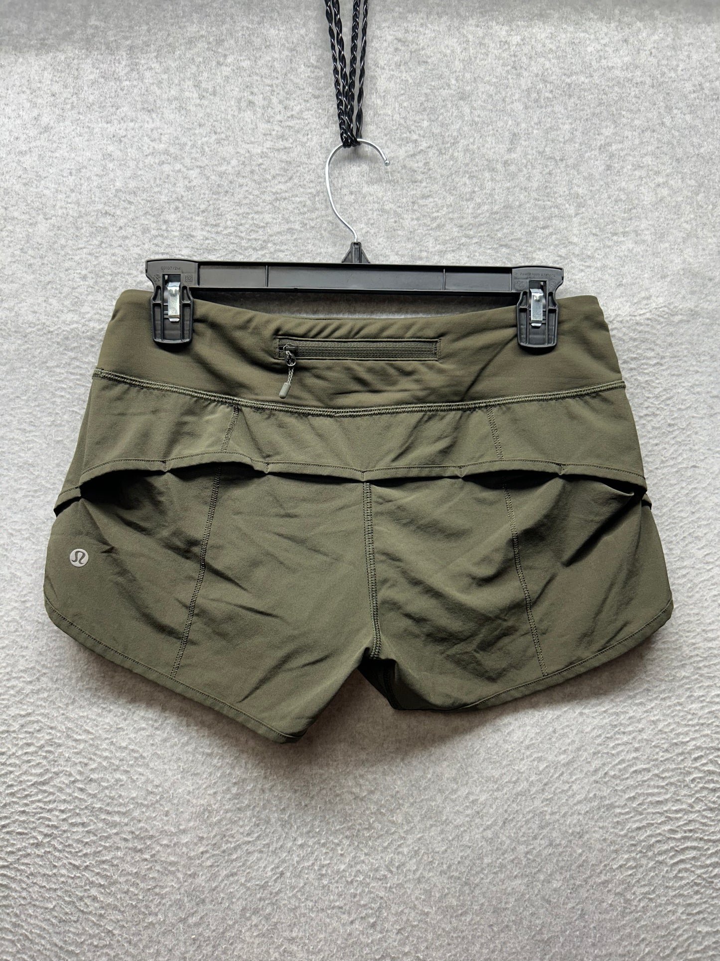 Lululemon Speed Short 2.5" Size 4 Dark Olive