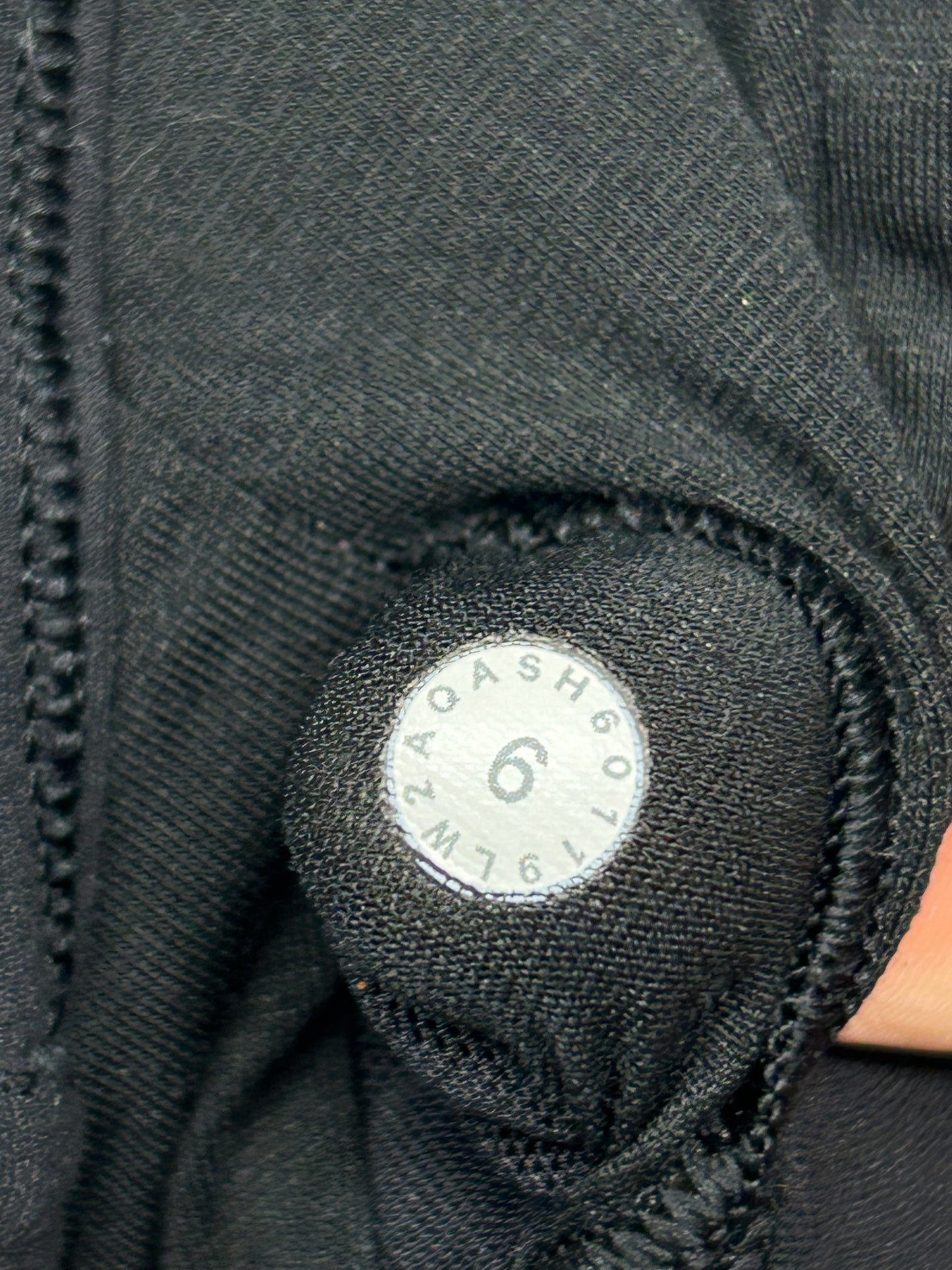 Lululemon Flow Y Bra Size 6 Black