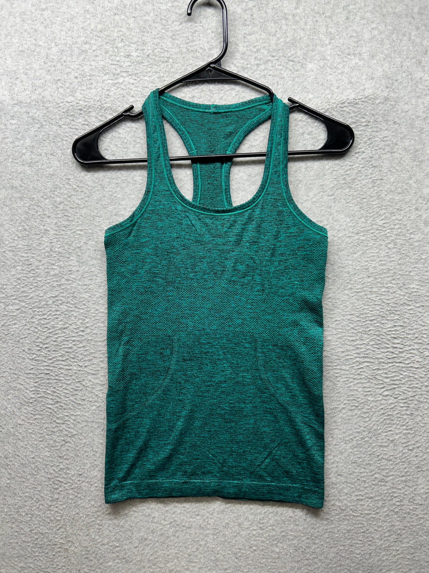 Lululemon Swiftly Tech Racerback Size 4 Viridian Green / Black