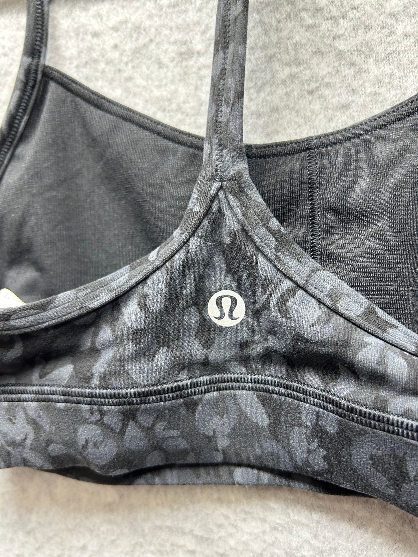 Lululemon Flow Y Nulu Bra Light Support A/B Cups Size 2 Intertwined Camo Deep Coal Multi
